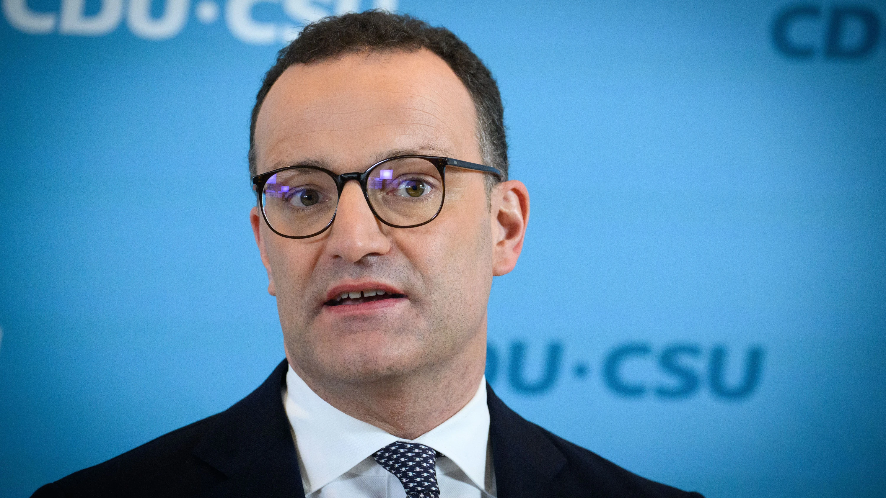 Leihmutterschaft: Spahn stellt sich über das Gesetz