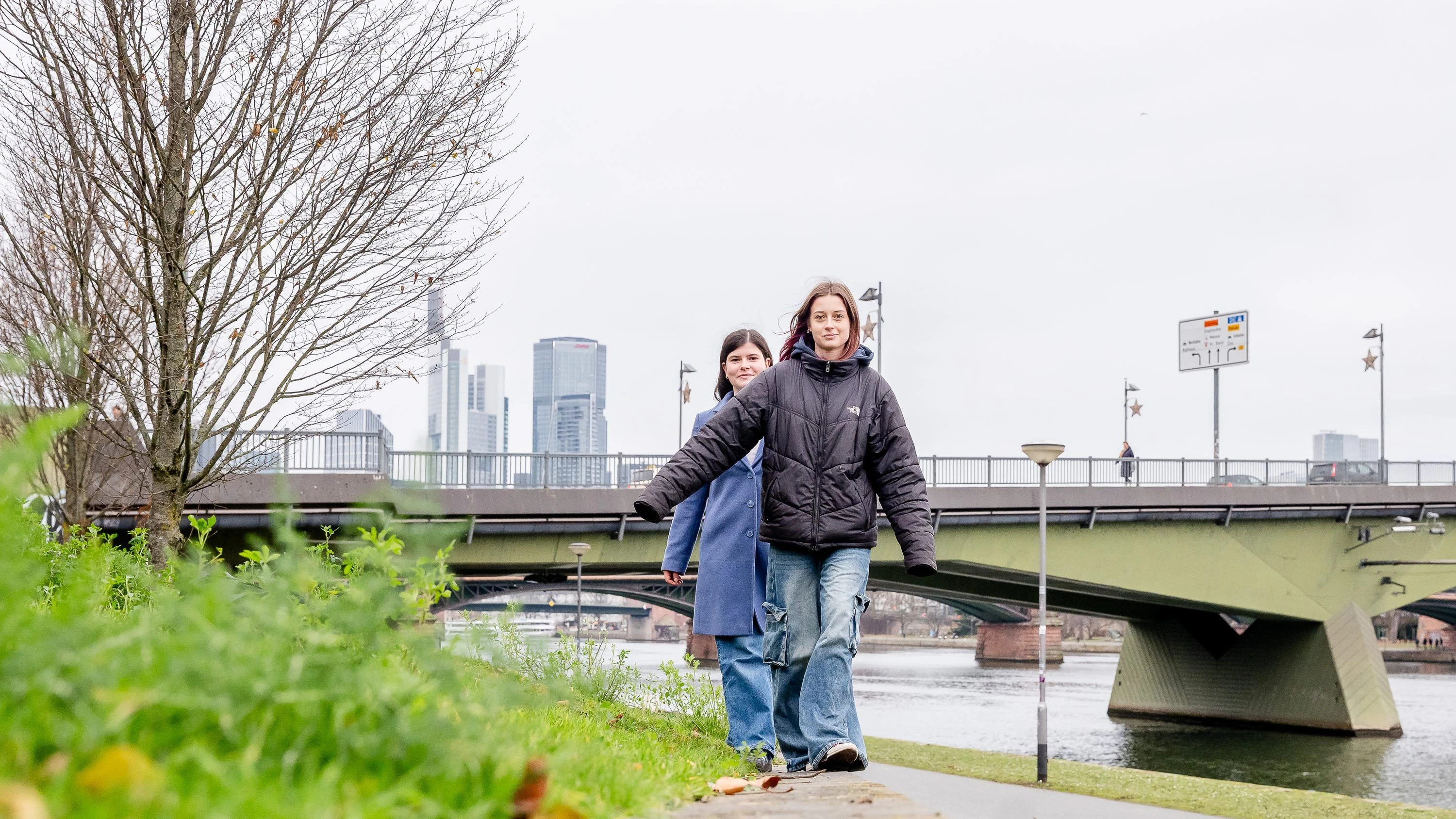 F.A.Z.-Leser helfen: Was es heißt, Geschwisterkind von psychisch Kranken zu sein