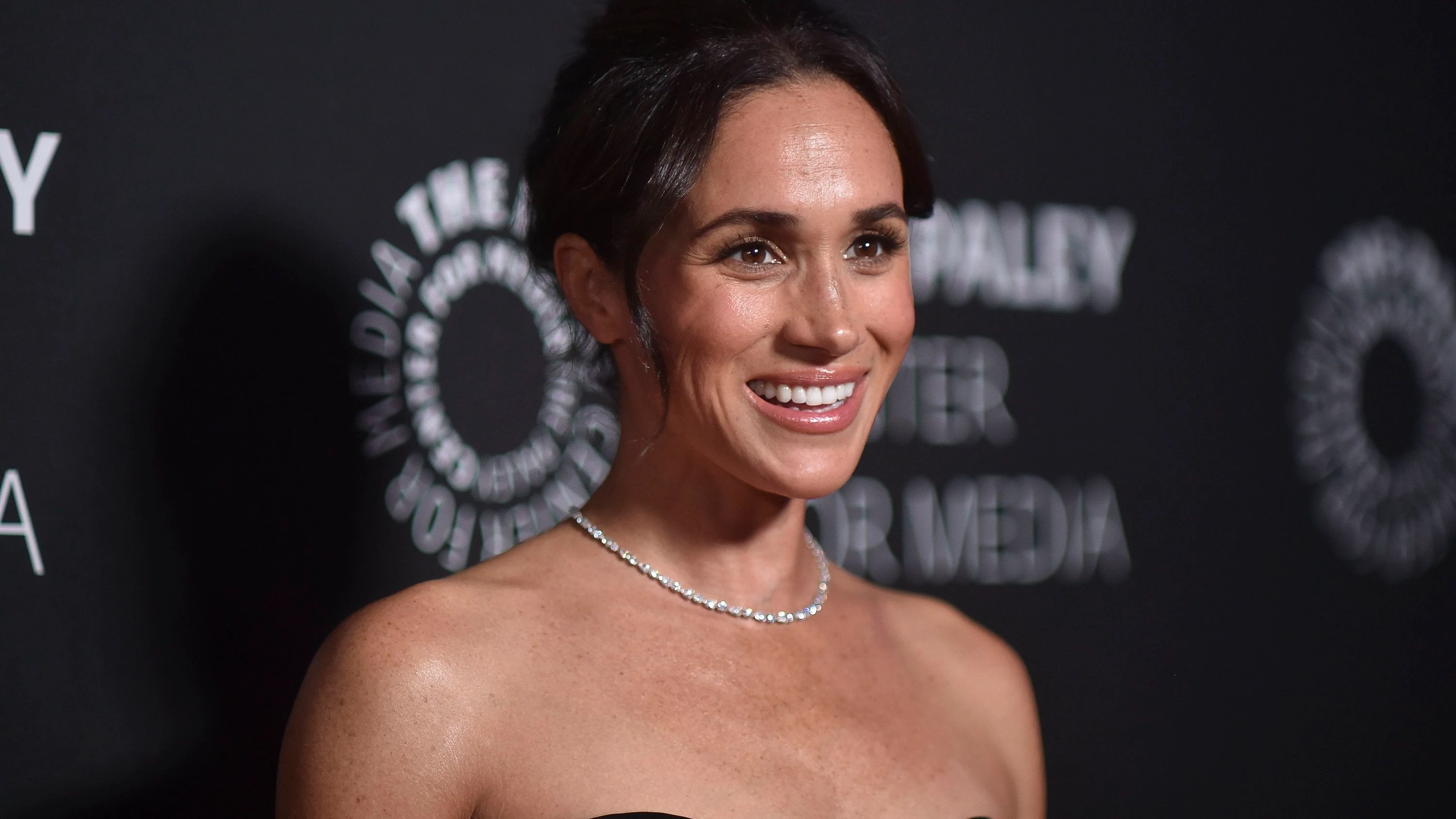 Seit jahren Streit: Berichte: Herzogin Meghan meldet sich bei krankem Vater Seit jahren Streit: Berichte: Herzogin Meghan meldet sich bei krankem Vater