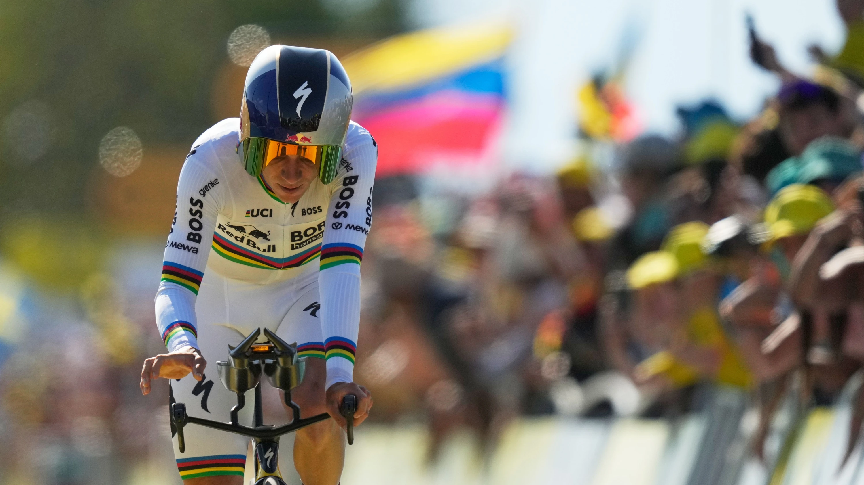 Allein, allein: Remco Evenepoel ist wieder der Chef bei Red Bull. Wer aber hilft ihm auf der anstehenden Gipfeltour? - dpa