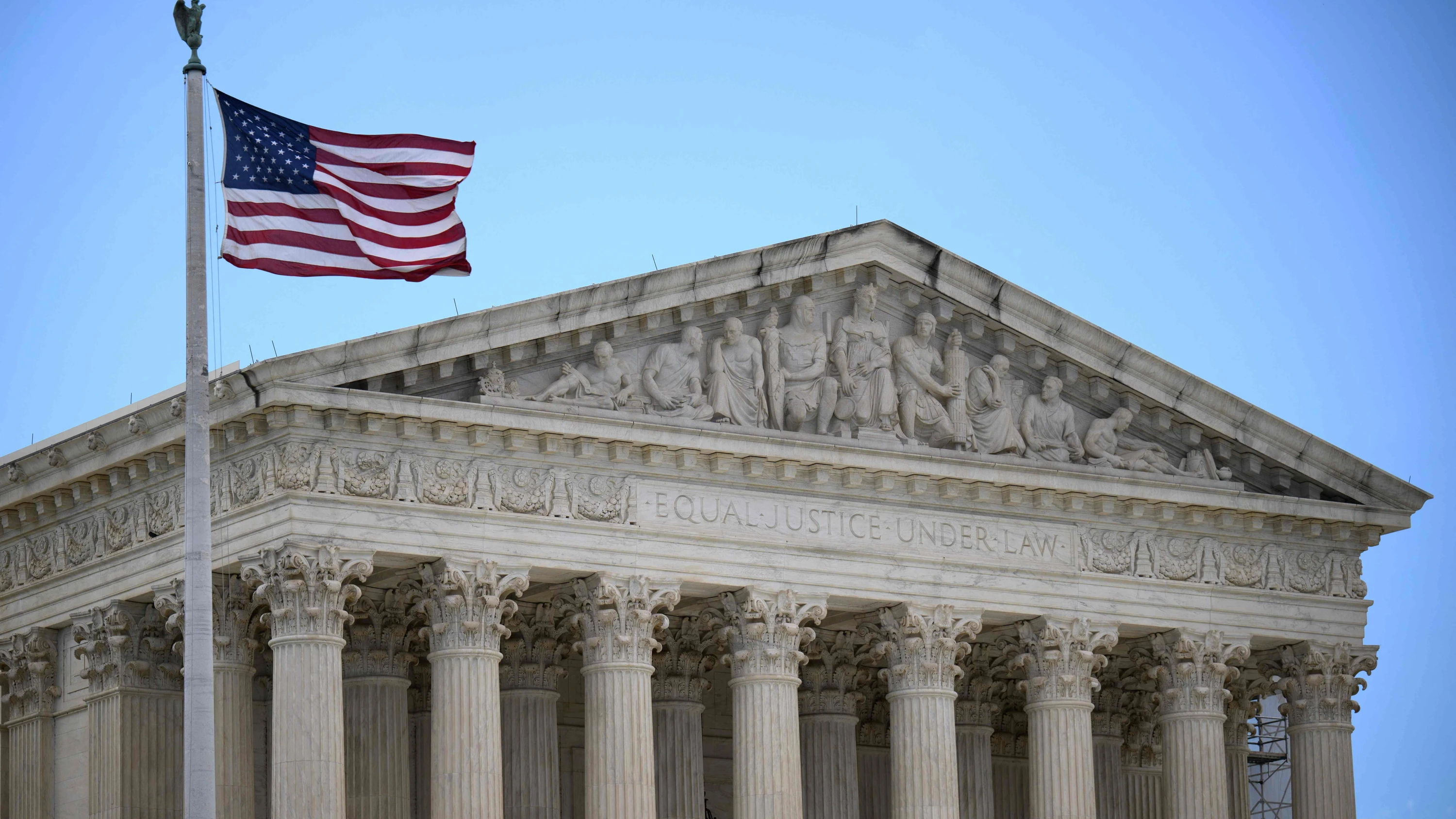 Bild: USA unter Trump: Supreme Court: Trump darf Schutzstatus für Haitianer und Syrer aufheben