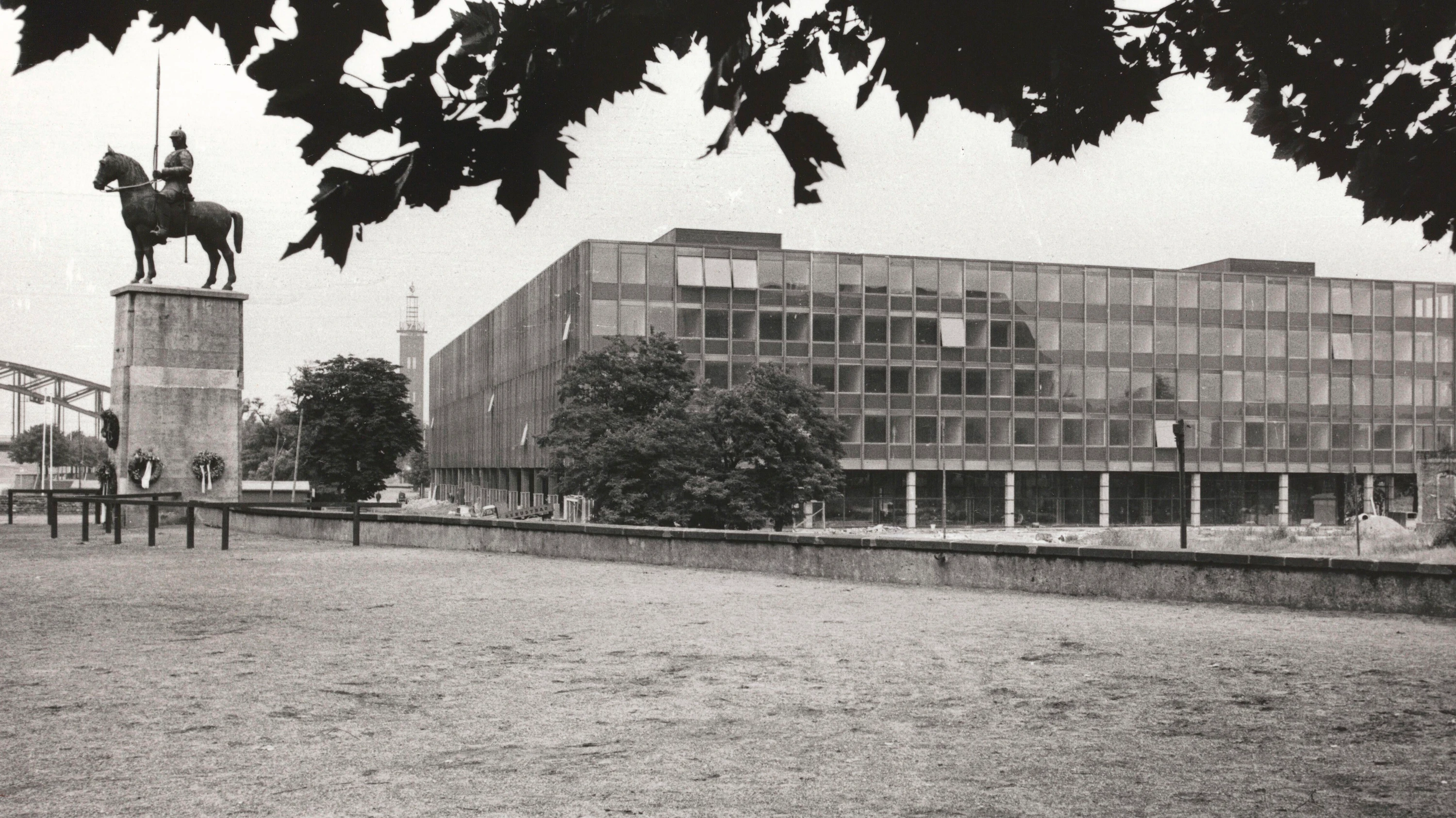 Landschaftsverband Rheinland: An die Straßen kommen große Reklametafeln