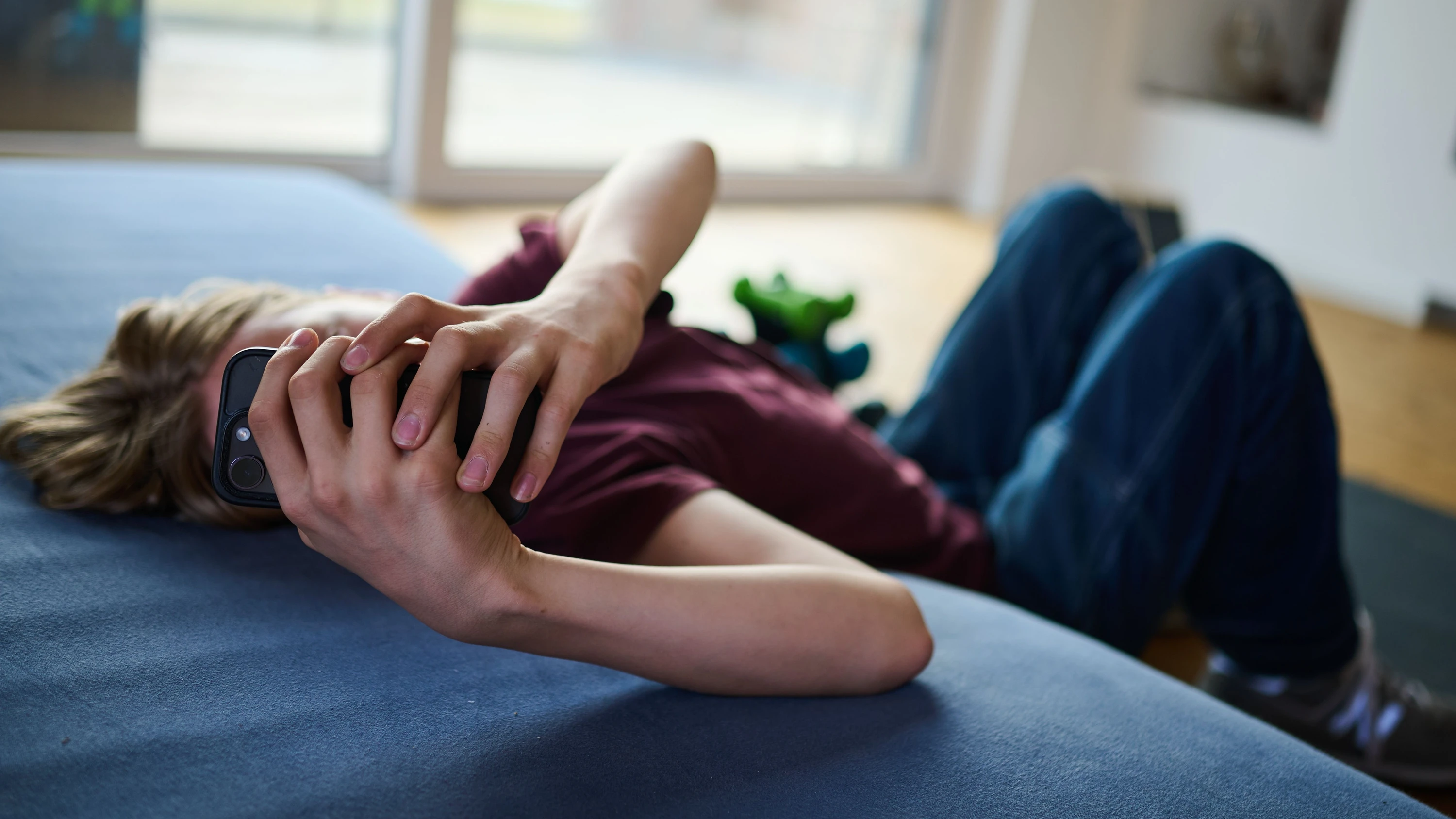 Bericht vorgelegt: EU-Experten empfehlen Social-Media-Verbot für Kinder unter 13 Jahren Bericht vorgelegt: EU-Experten empfehlen Social-Media-Verbot für Kinder unter 13 Jahren