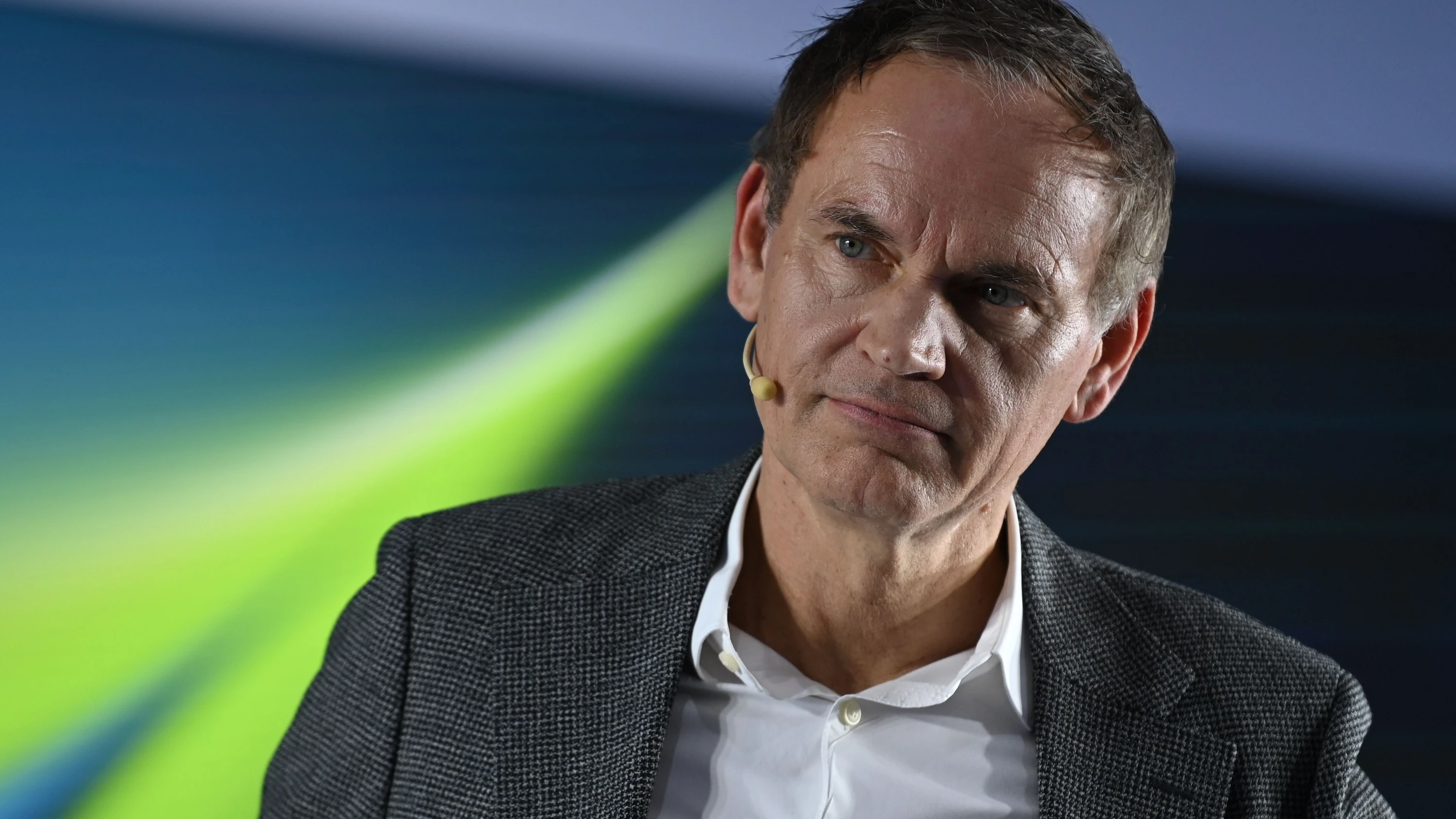 Business-Ticker: VW-Chef Blume: Hälfte des Stellenabbaus wohl in Deutschland