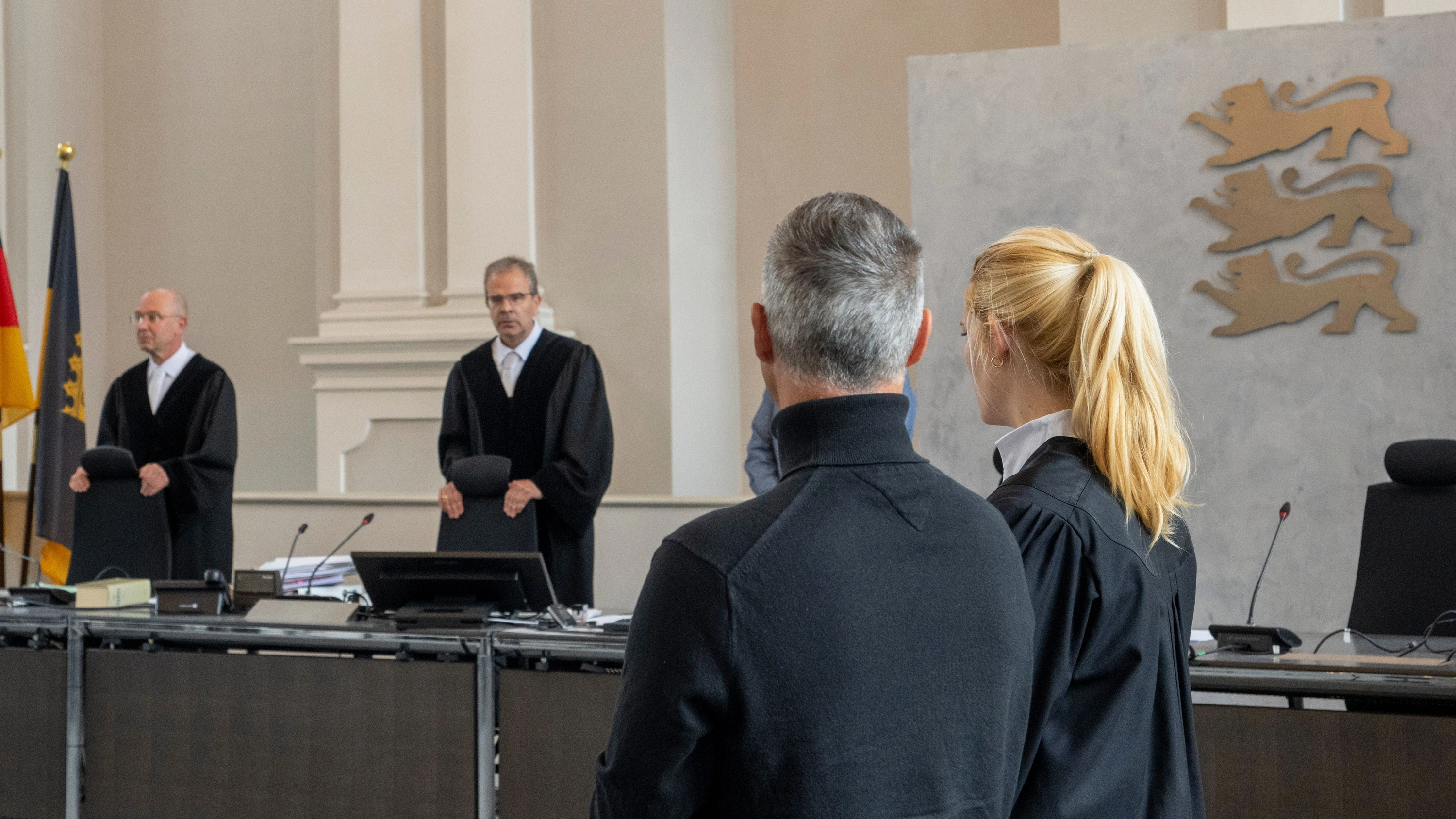 Bild: Missbrauchsprozess: Physiotherapeut bestreitet sexuelle Übergriffe vor Gericht
