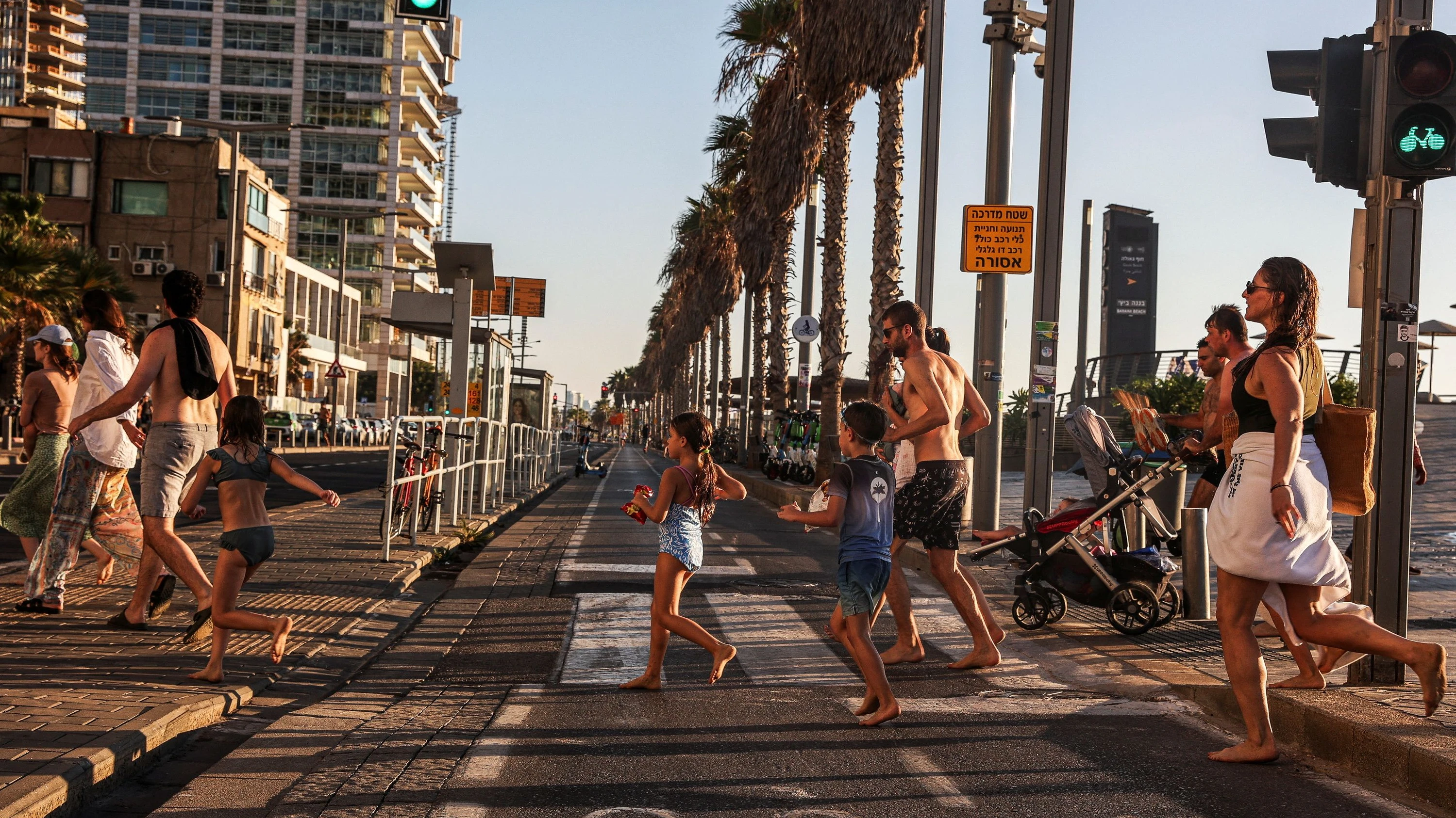 Was urlauber jetzt wissen müssen: Auswärtiges Amt rät „dringend“ von Reisen nach Israel ab