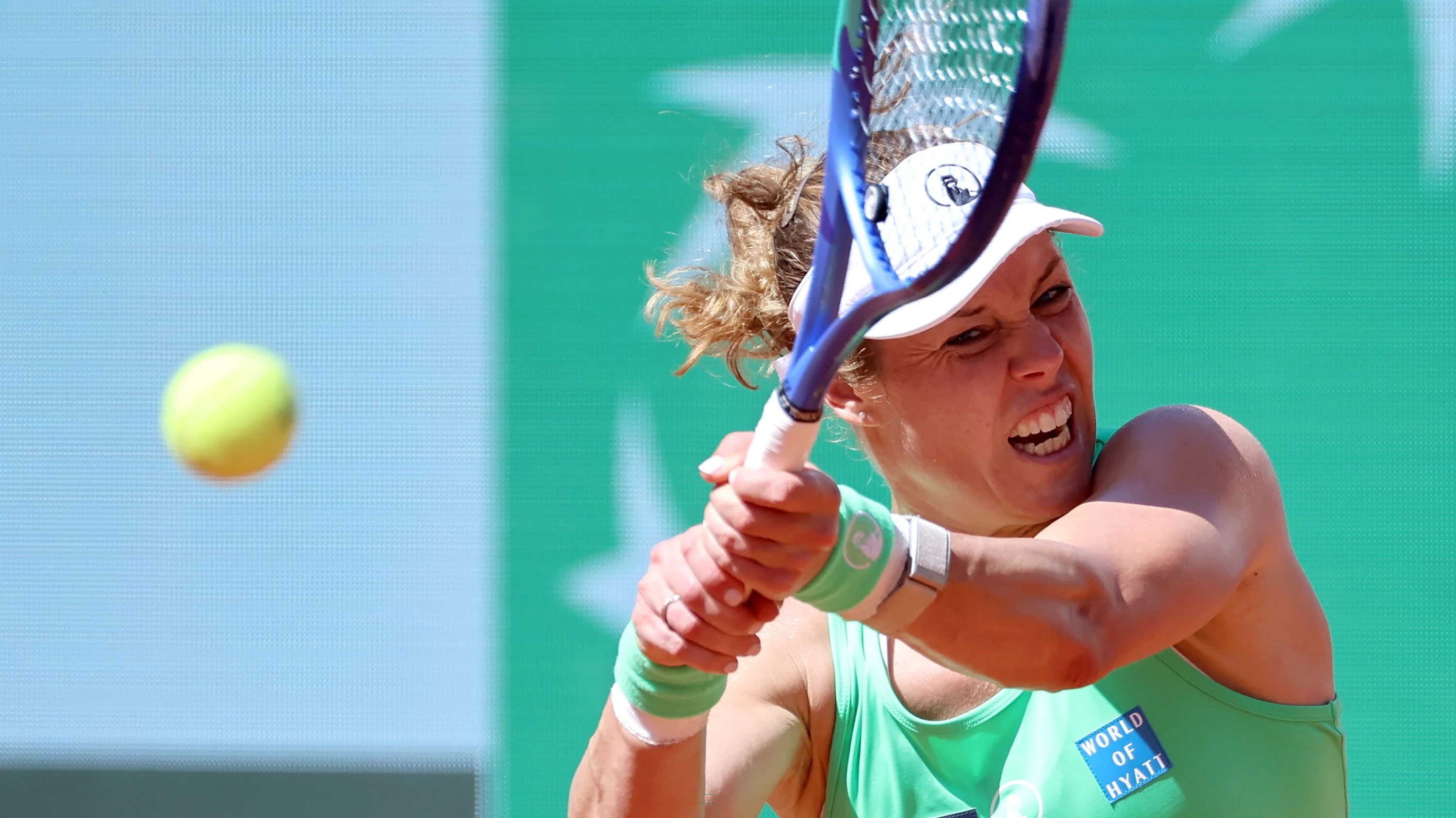 War nicht nur wegen ihres Erstrundenaus gegen Naomi Osaka sauer: Laura Siegemund - EPA