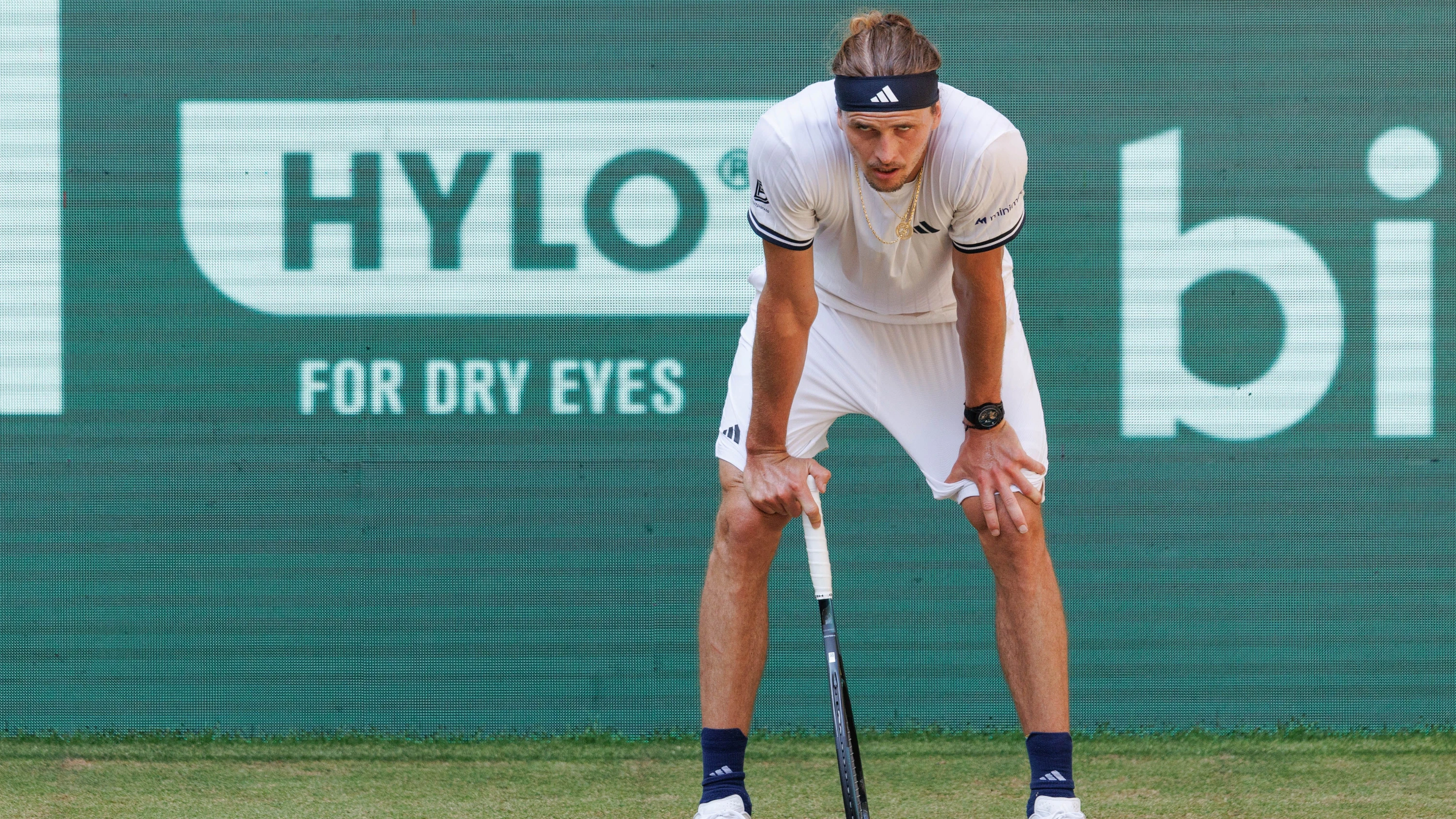 Bild: Bei Enormer Hitze: Zverev verpasst Finale in Halle
