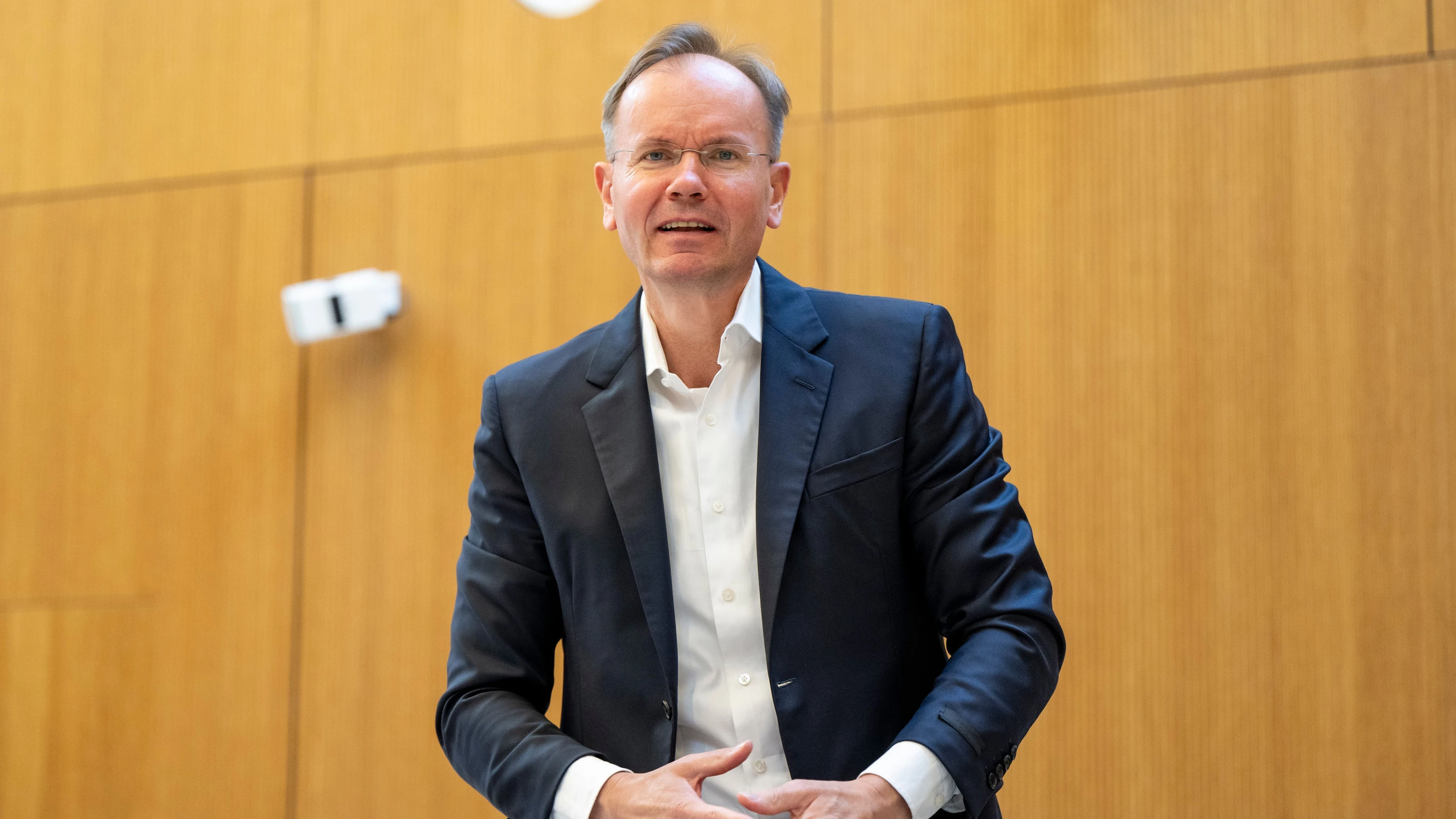 Der angeklagte frühere Vorstandschef von Wirecard, Markus Braun, im Gerichtssaal. - dpa