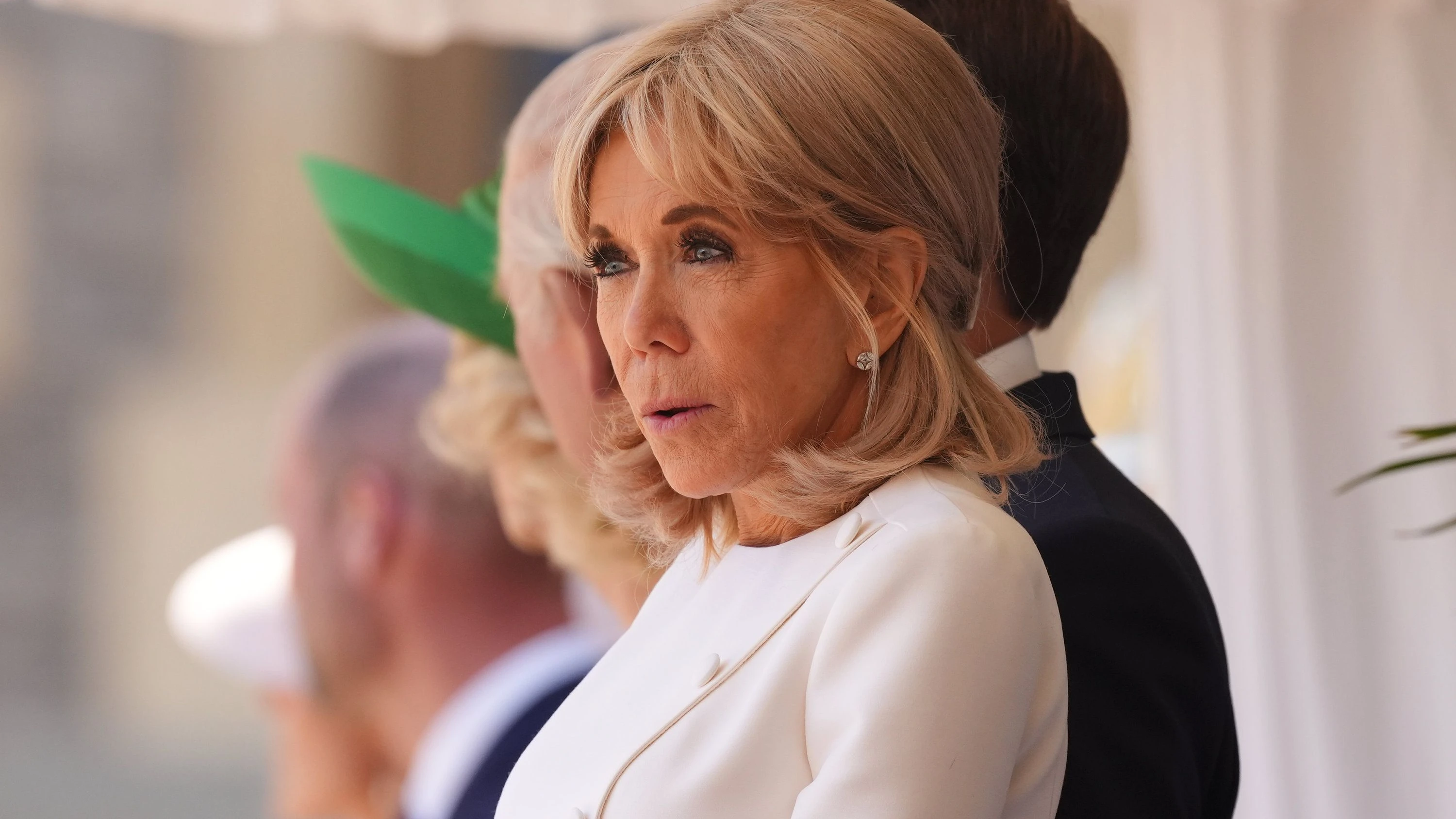 Kritik und Empörung: Brigitte Macron nennt Feministinnen „dreckige Schlampen“ Kritik und Empörung: Brigitte Macron nennt Feministinnen „dreckige Schlampen“