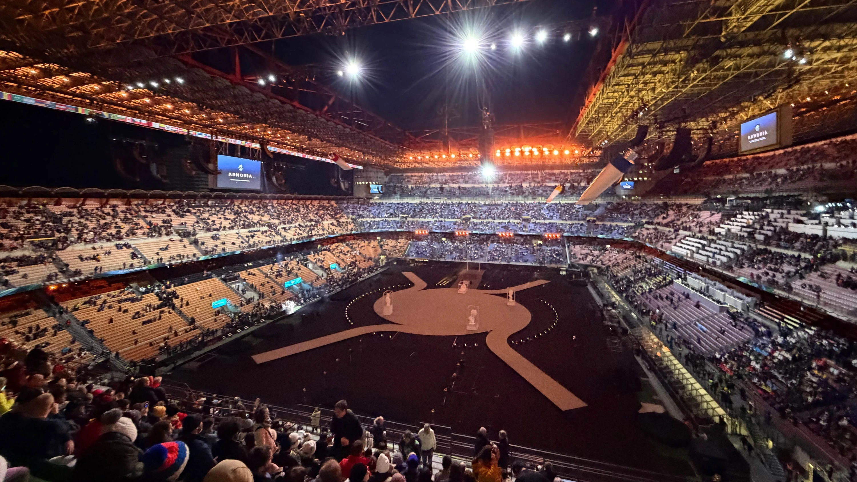 Liveblog Olympia 2026: Eröffnungsfeier beginnt – Leere Plätze im San-Siro-Stadion