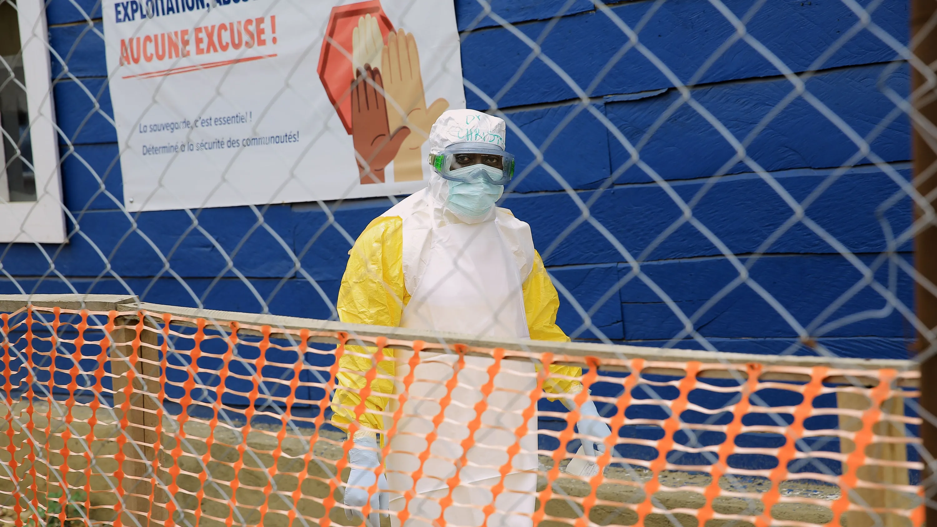 FRau aus uganda: Erste Ebola-Infektion in Nigeria bestätigt