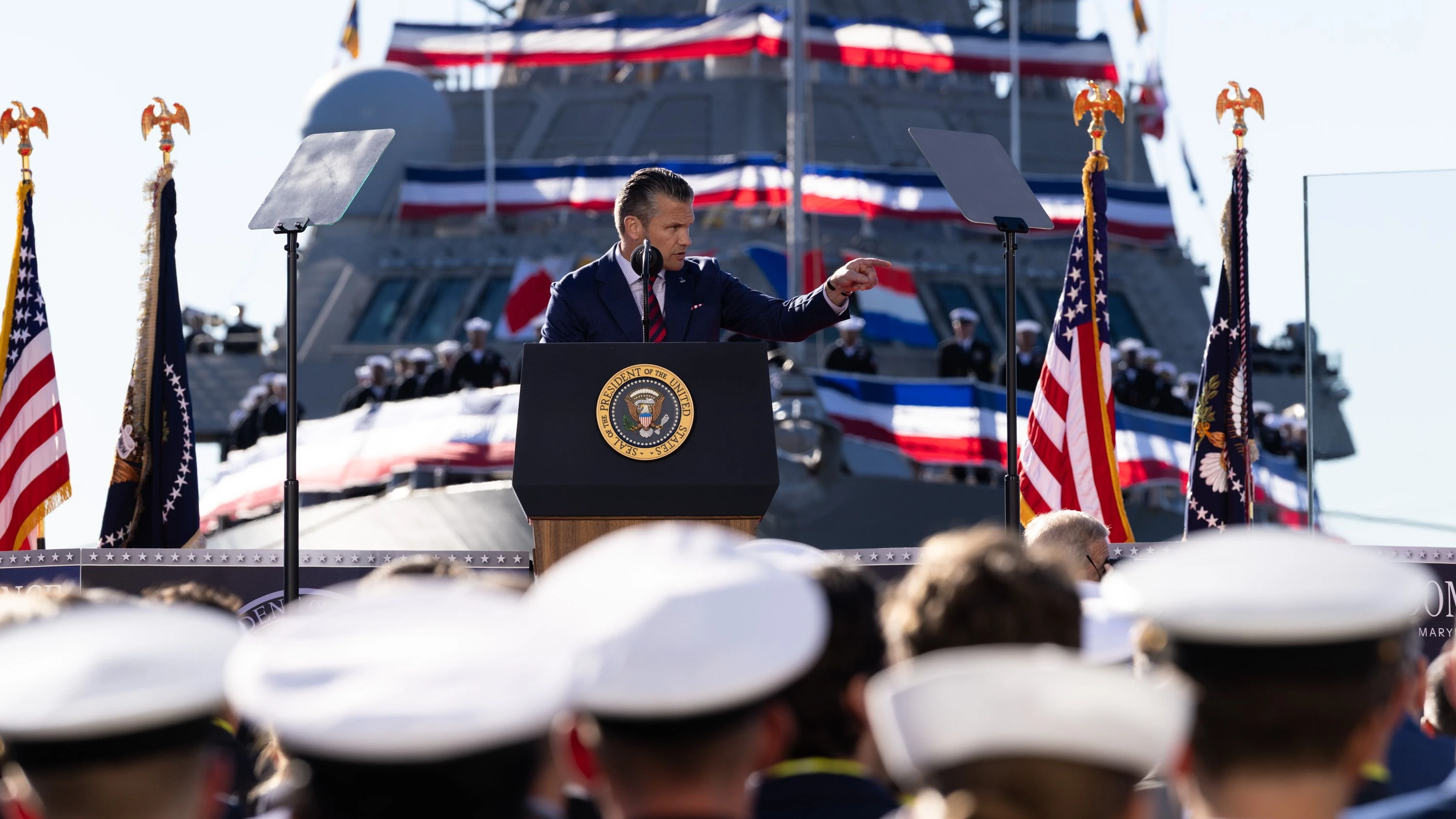 USA unter Trump: Hegeseth kritisiert Negativschlagzeilen über USS Abraham Lincoln