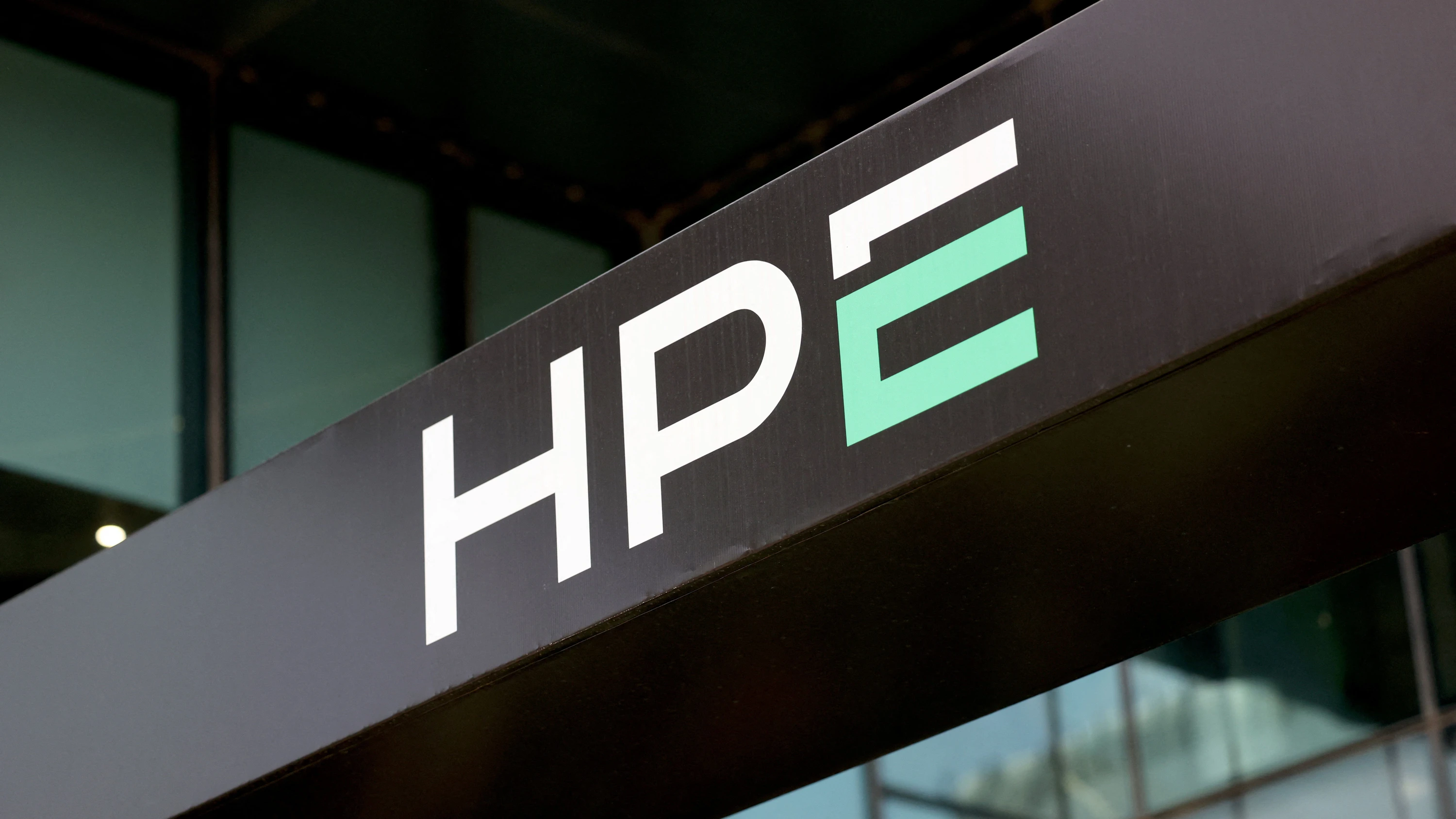 Das Logo von Hewlett Packard Enterprise (HPE) im Mai 2026 in Bengaluru - Reuters