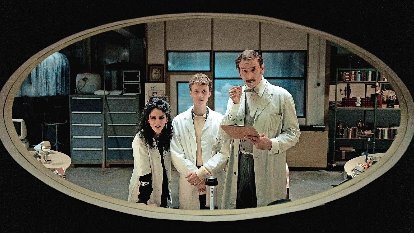 „Schlechte Menschen“ im ZDF: Arbeiter im Behördenzentrum des Herrn