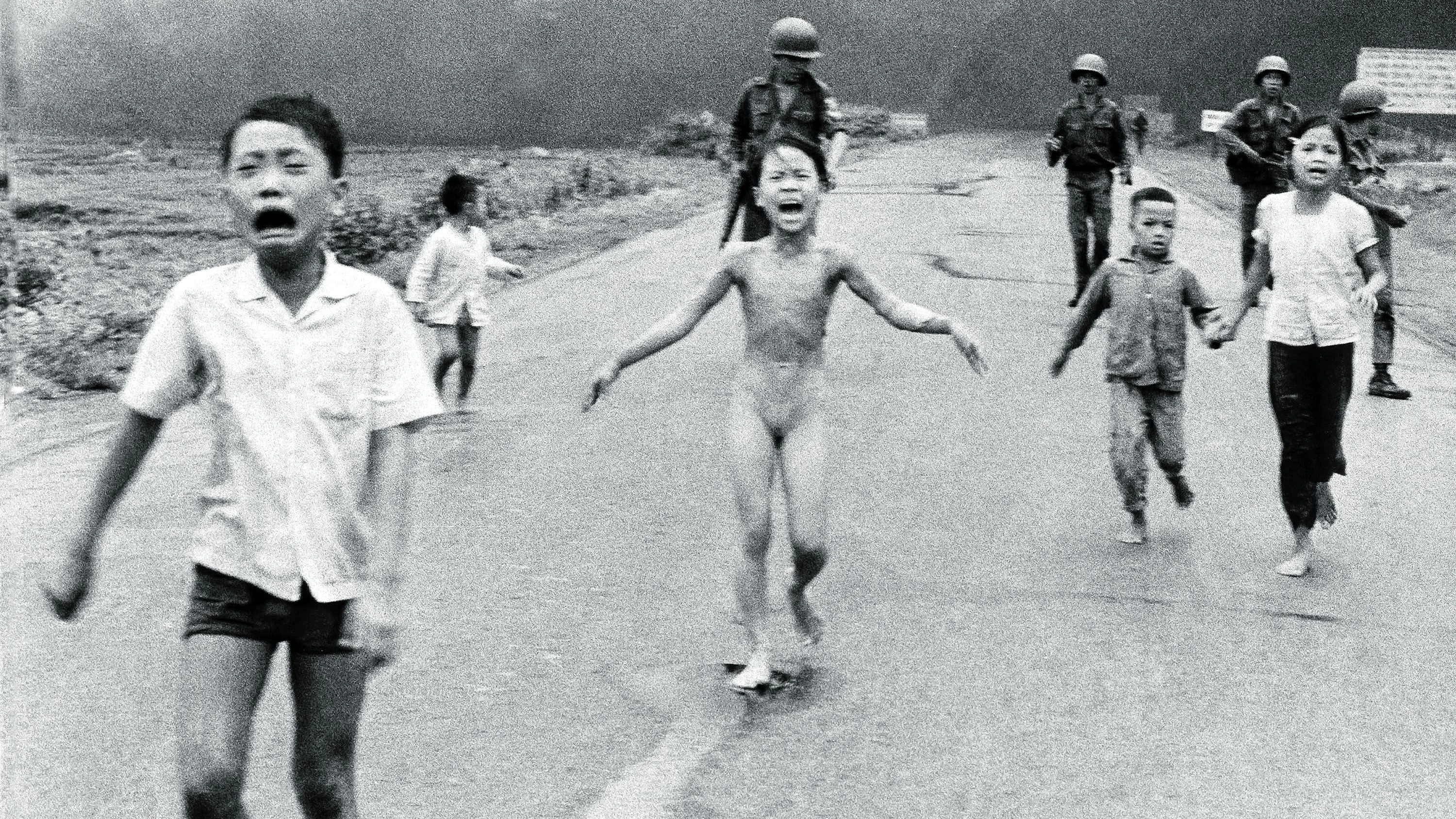 Netflix-Doku „The Stringer“: Wer hat das berühmte „Napalm Girl“-Foto geschossen? Netflix-Doku „The Stringer“: Wer hat das berühmte „Napalm Girl“-Foto geschossen?
