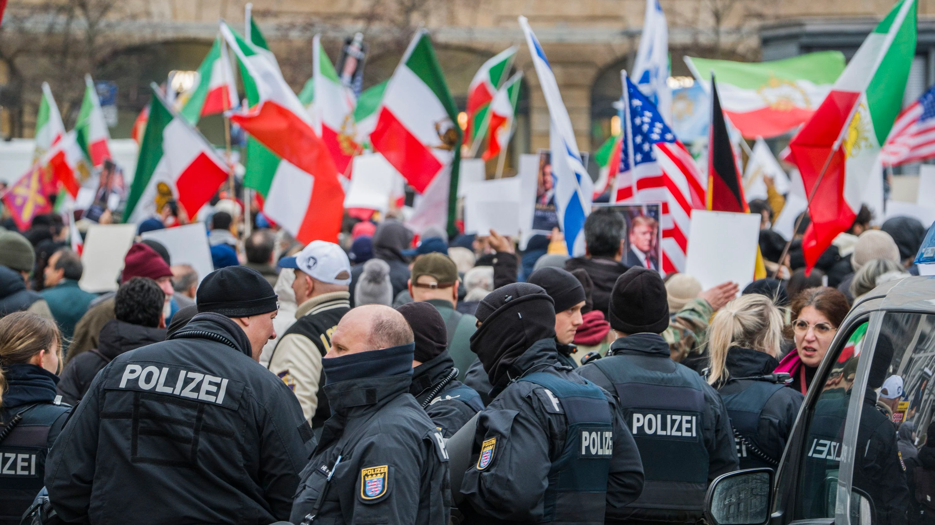 Rhein-Main-Liveblog: Demos in Frankfurt verlaufen friedlich