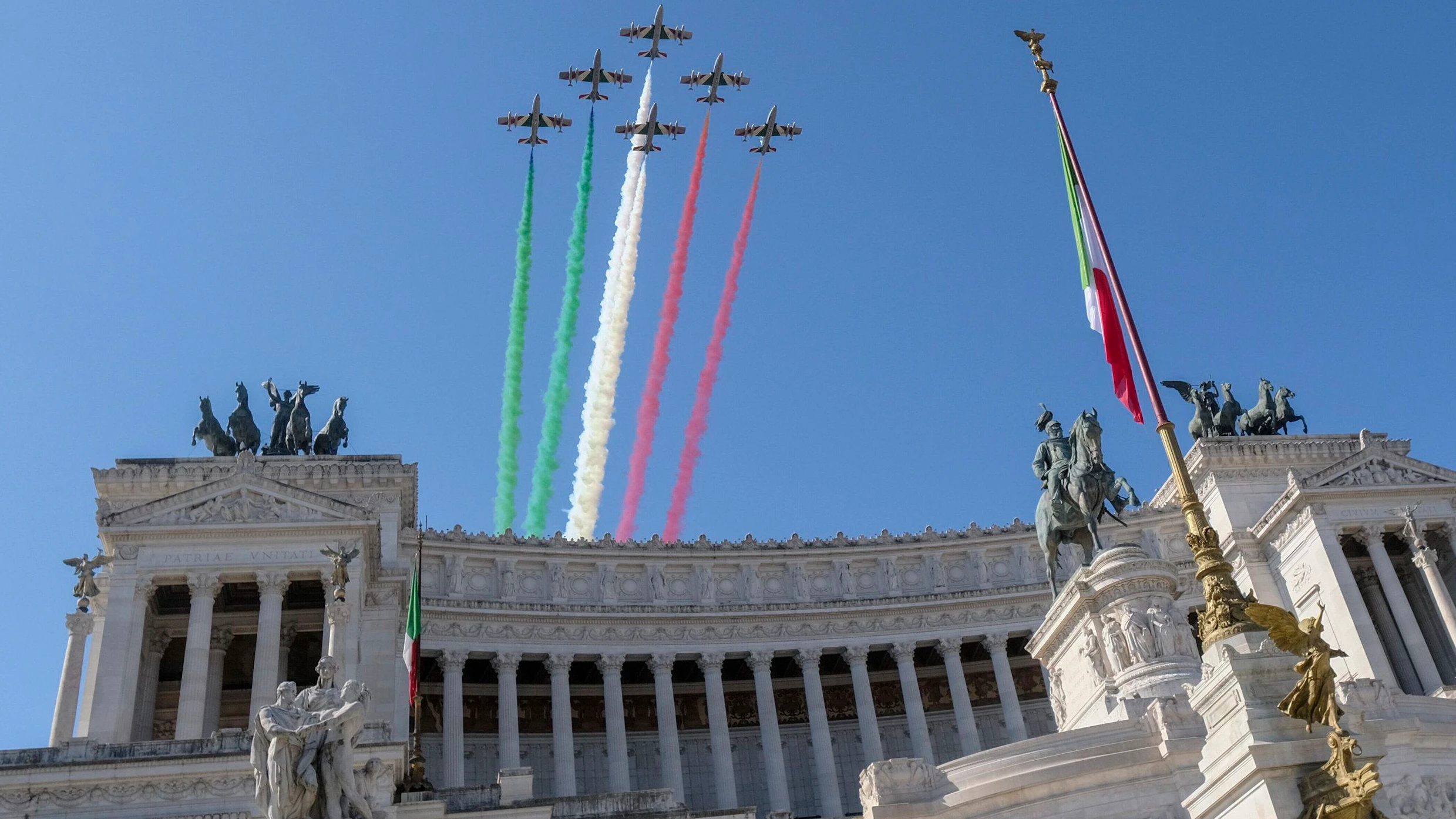 Italien rüstet auf: Italien diskutiert über freiwilligen Wehrdienst Italien rüstet auf: Italien diskutiert über freiwilligen Wehrdienst