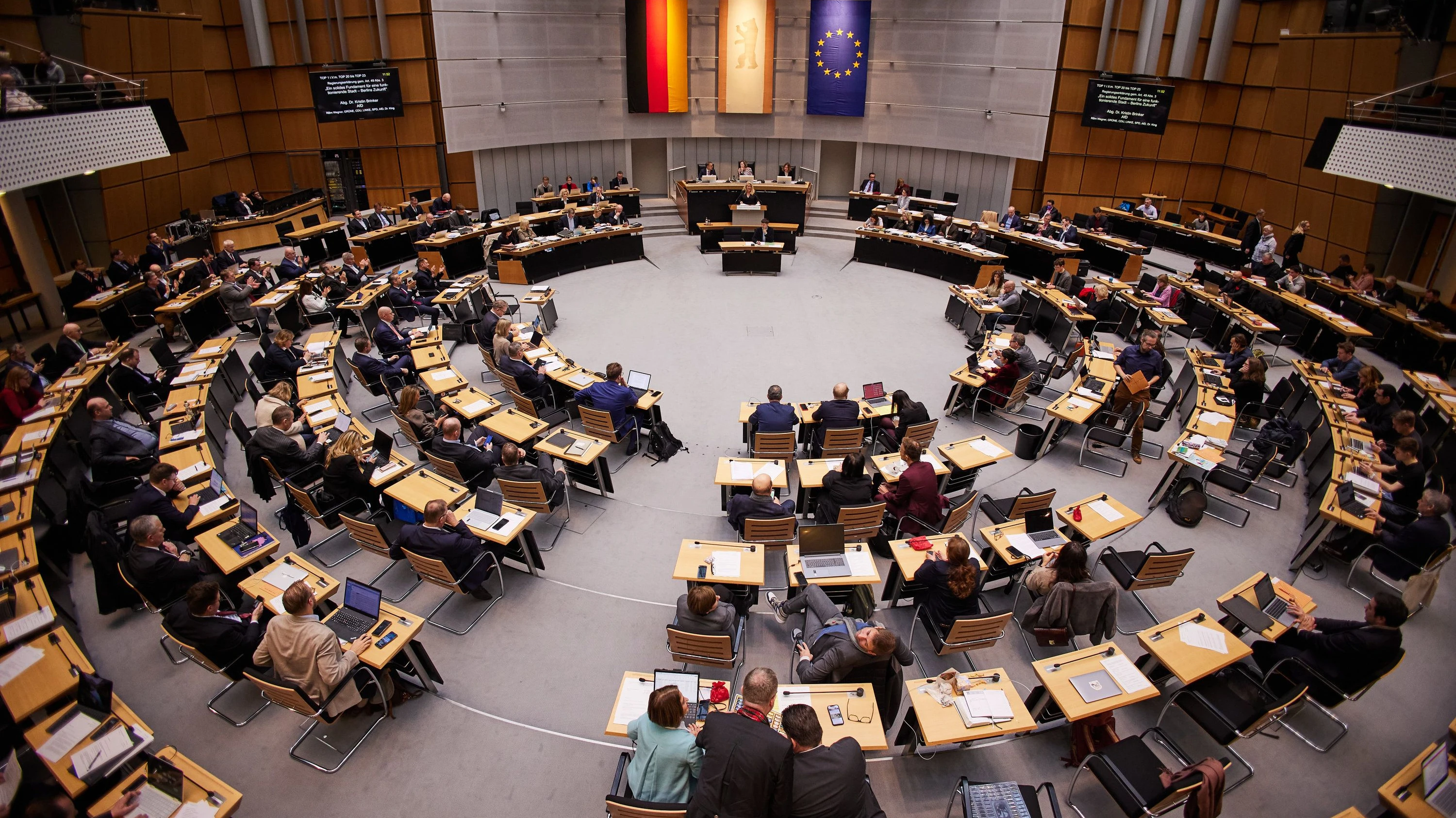 Wegen Nachzählung: Berliner Abgeordnetenhaus kleiner als bisher angenommen Wegen Nachzählung: Berliner Abgeordnetenhaus kleiner als bisher angenommen