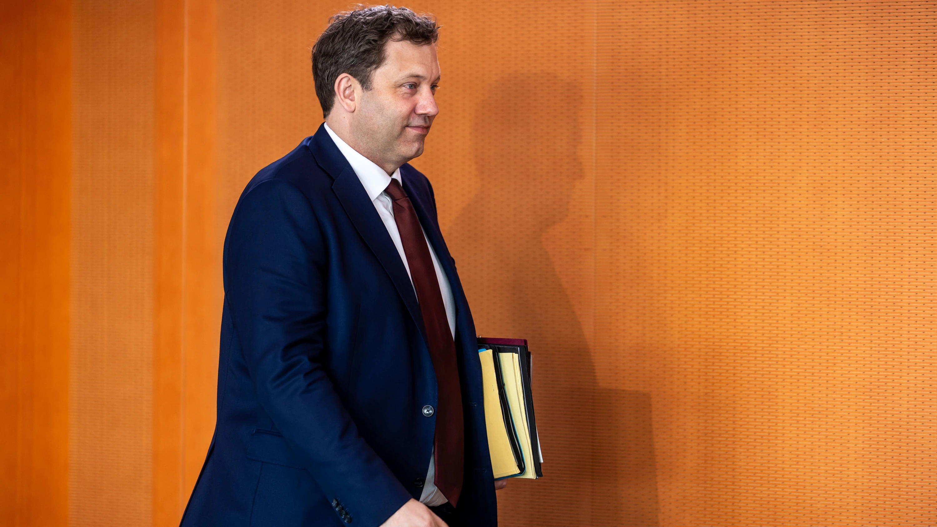 Altersvorsorge: Riester-Reform entzweit Politik und Verbände