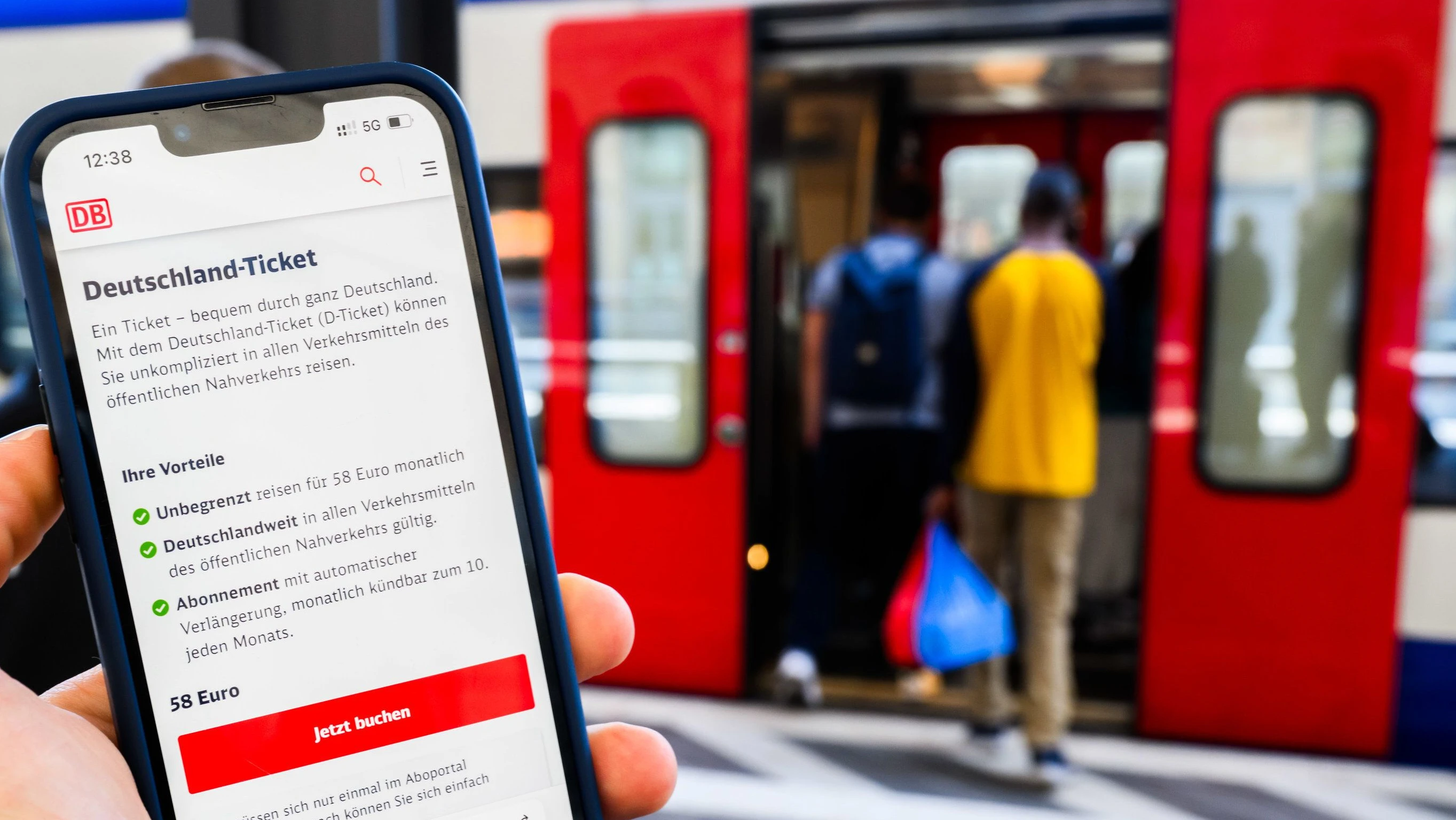 F.A.Z. exklusiv: Das Deutschlandticket gilt auch auf Papier