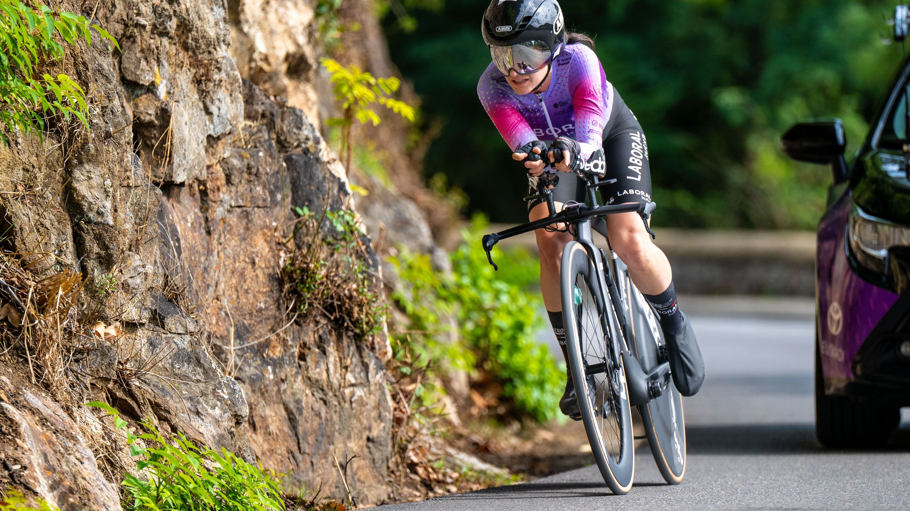 Herabwürdigende Kommentare: Schluss mit dem Hass auf Frauen im Sport!