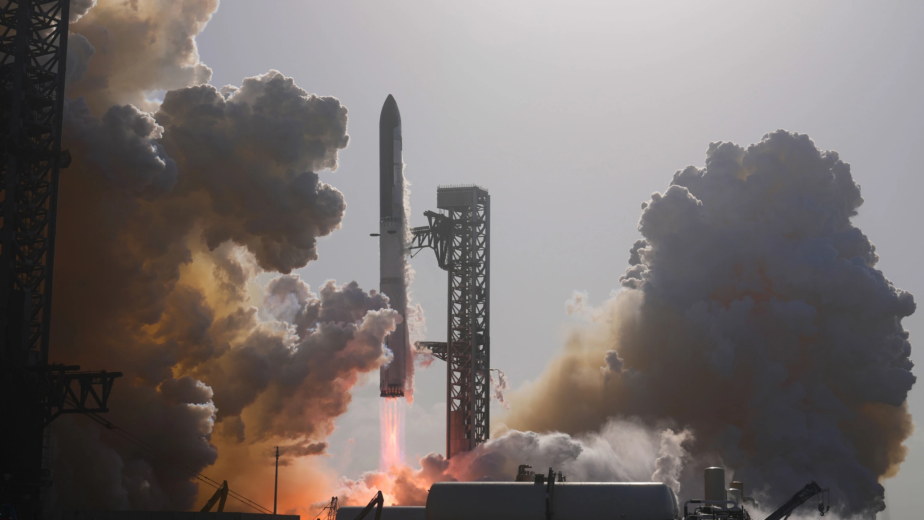 Raumfahrt: SpaceX absolviert erfolgreichen Starship-Testflug