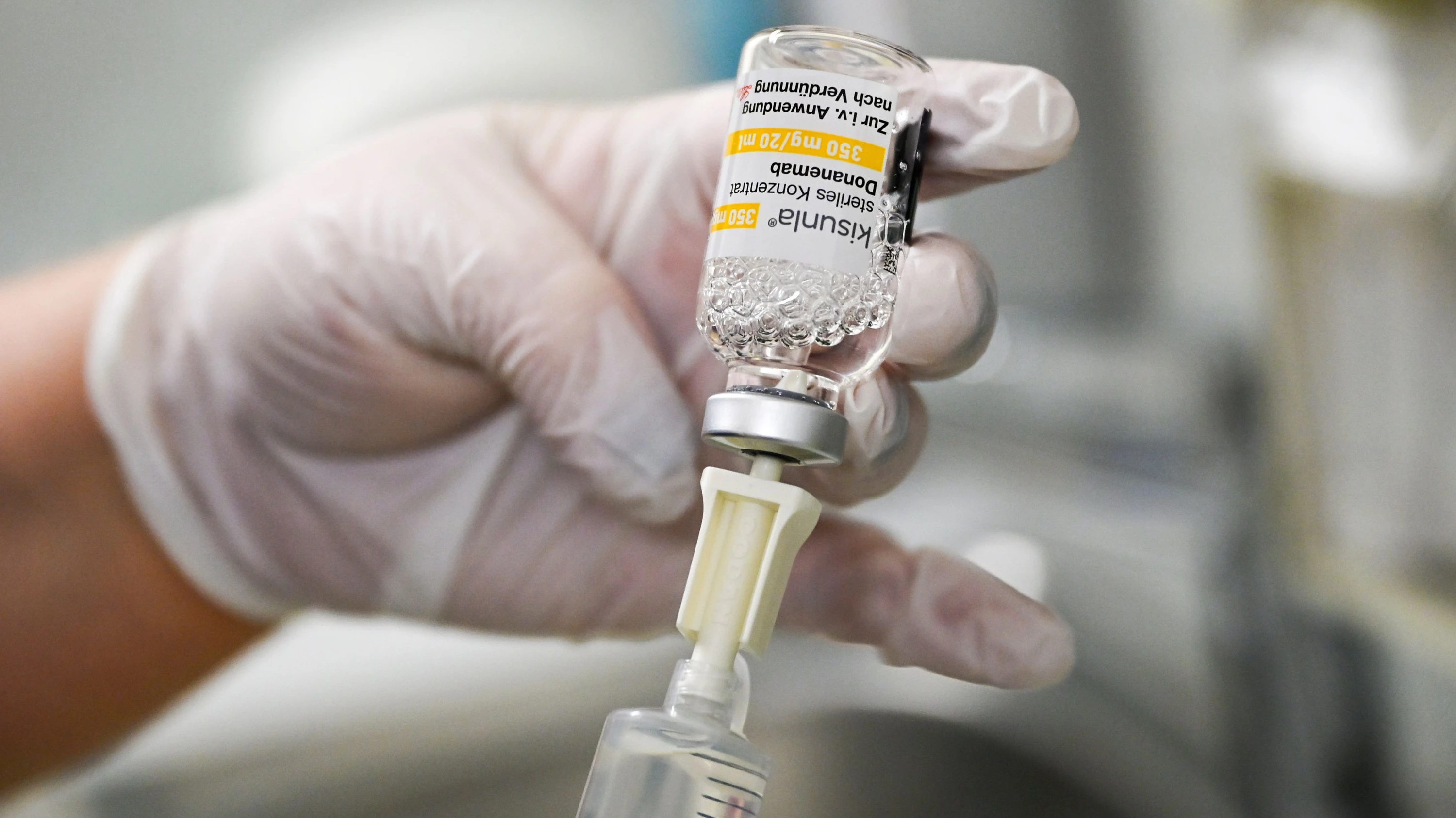 Überblicksstudie: Kaum Nutzen, dafür einige Risiken bei neuen Alzheimer-Medikamenten Überblicksstudie: Kaum Nutzen, dafür einige Risiken bei neuen Alzheimer-Medikamenten