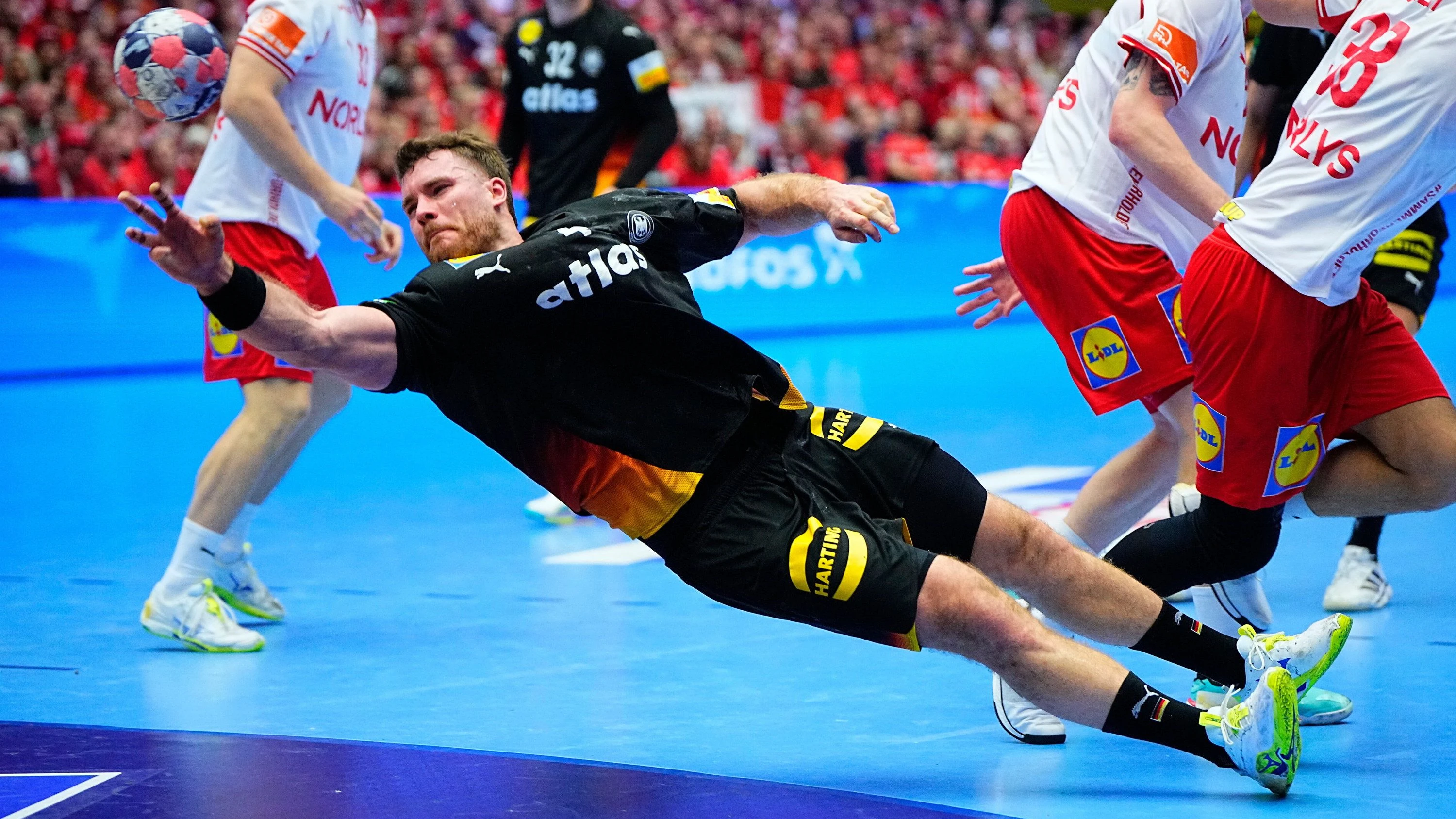 26:31 gegen Dänemark: Deutschland vergibt ersten Matchball bei Handball-EM