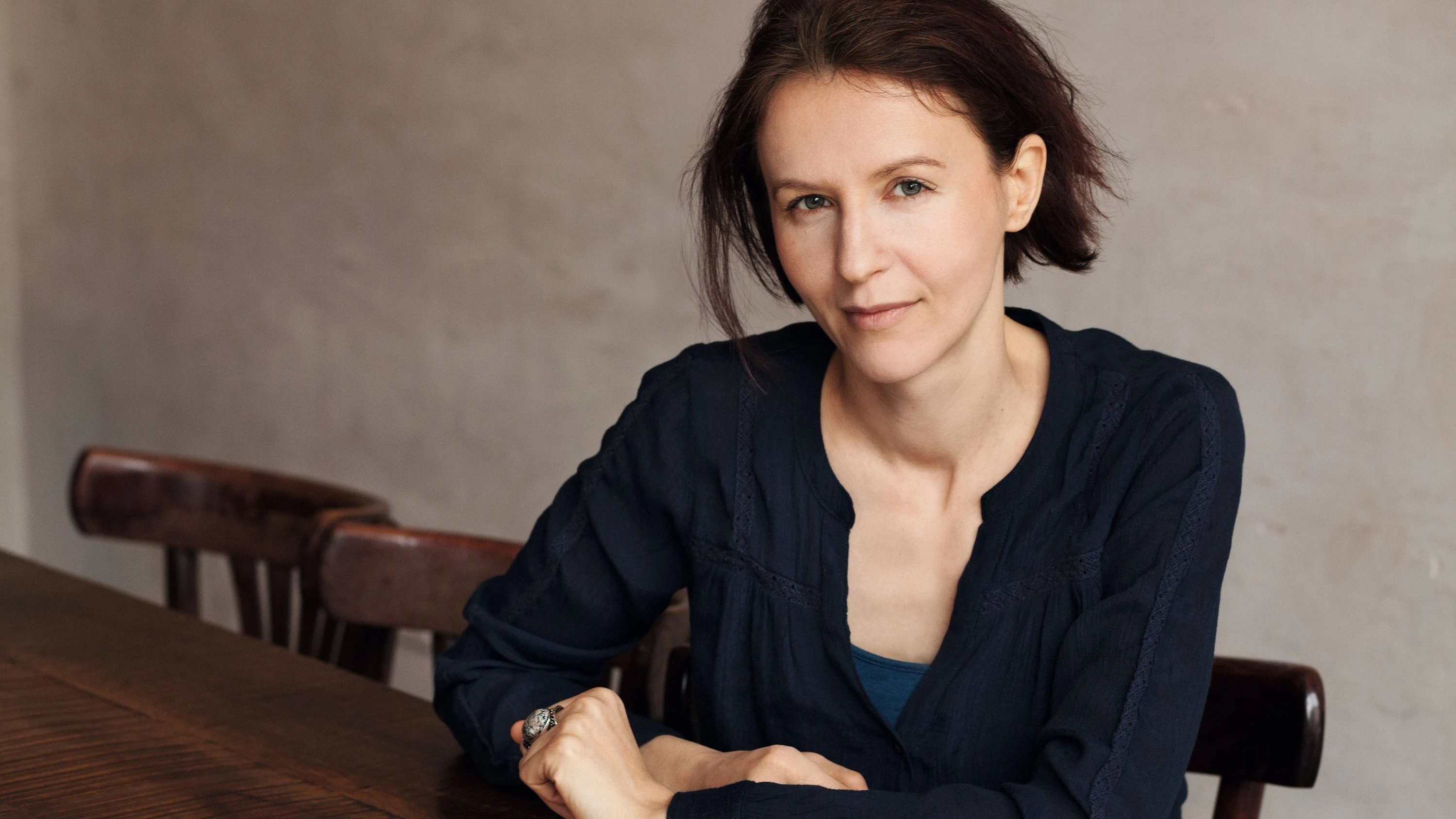 Alina Bronskys Lehrstücke: Das Brötchen explodierte in einer Krümelwolke