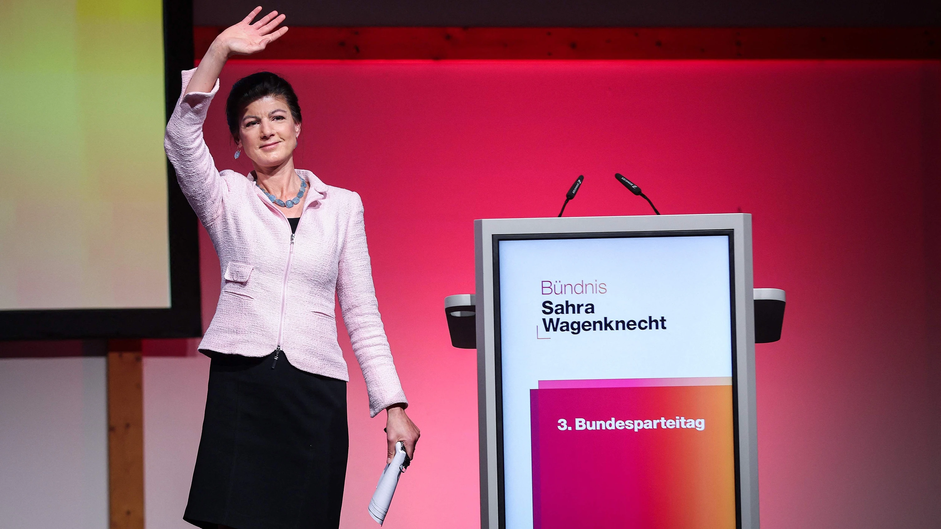 Liveblog Bundespolitik: Wagenknecht: „Mit mir muss man noch lange rechnen“