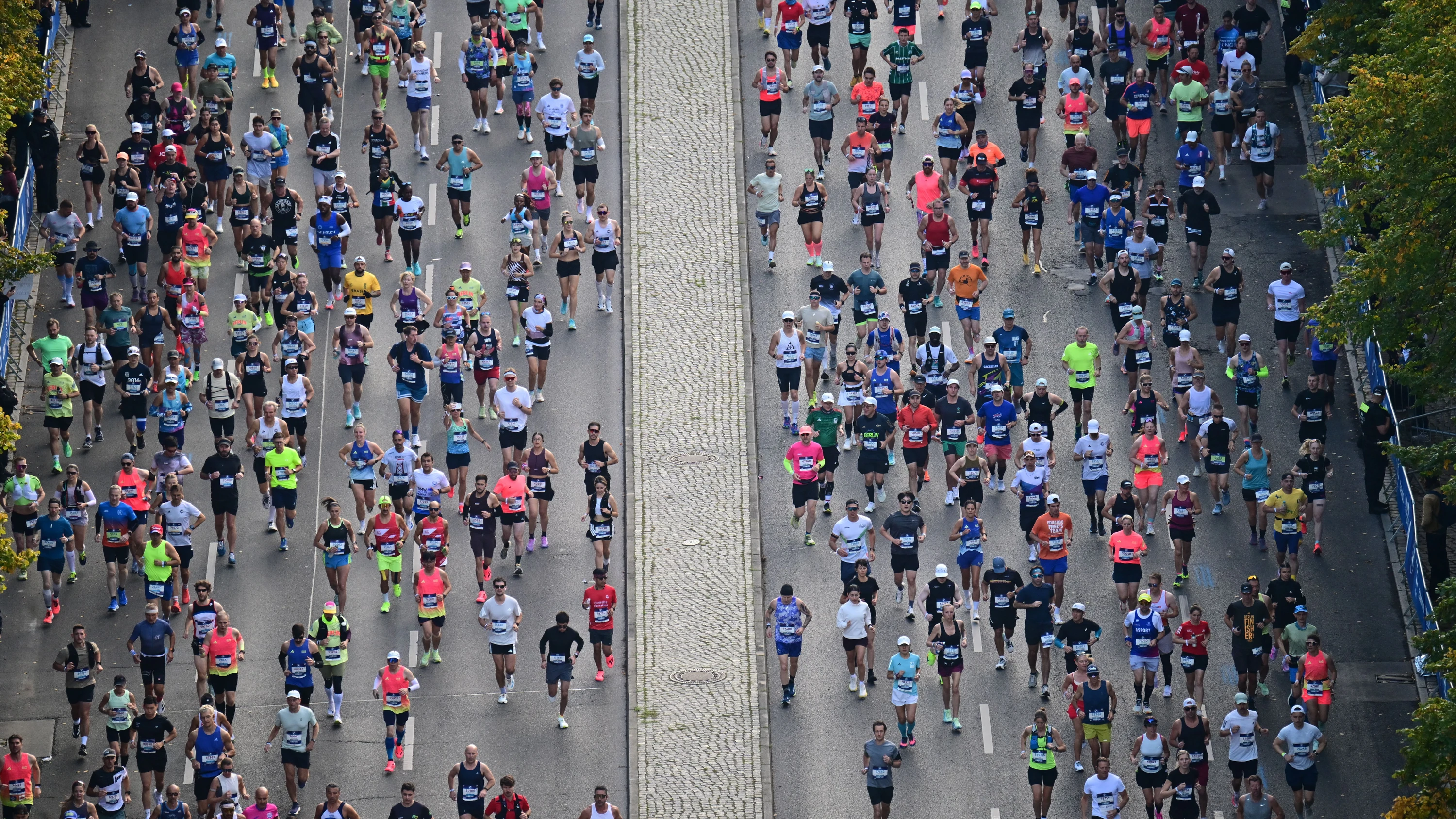 Influencerin betrügt: Toxische Sportwelten