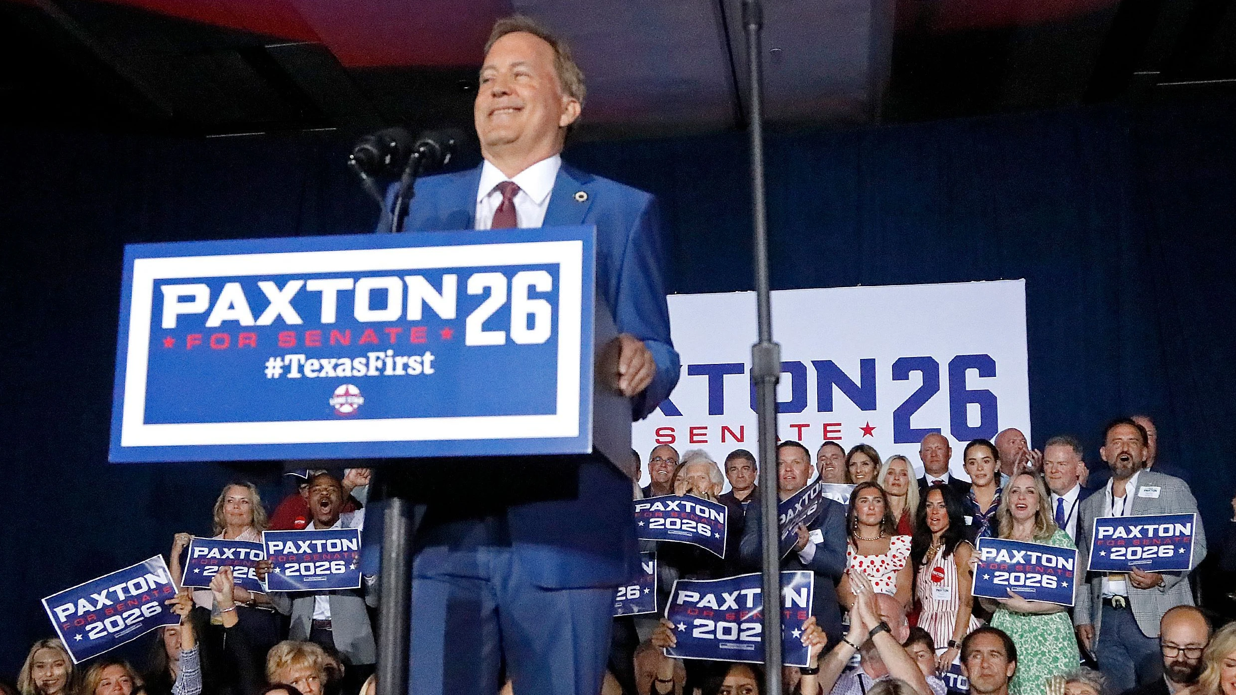 Vorwahl in TExas: Nach dem Sieg dankt Paxton erstmal Trump