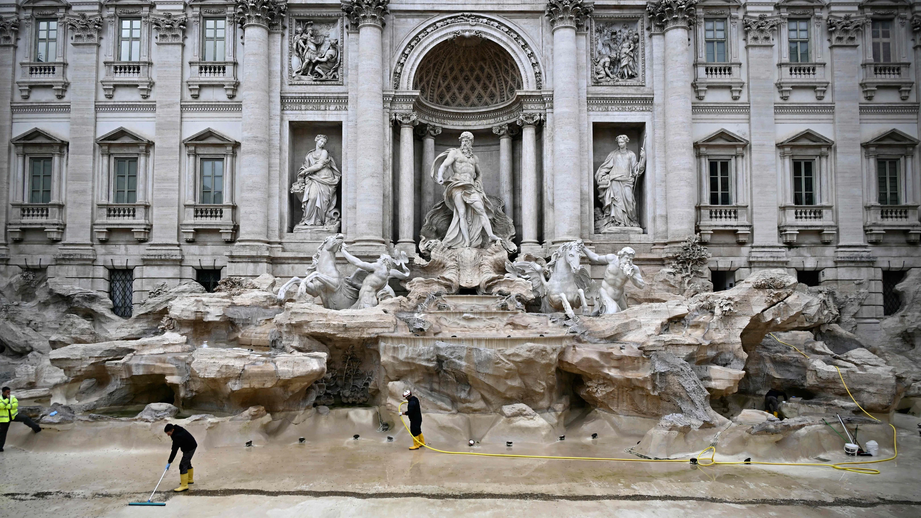Gebühr in Rom: Zwei Euro, um den Trevi-Brunnen aus der Nähe zu besichtigen