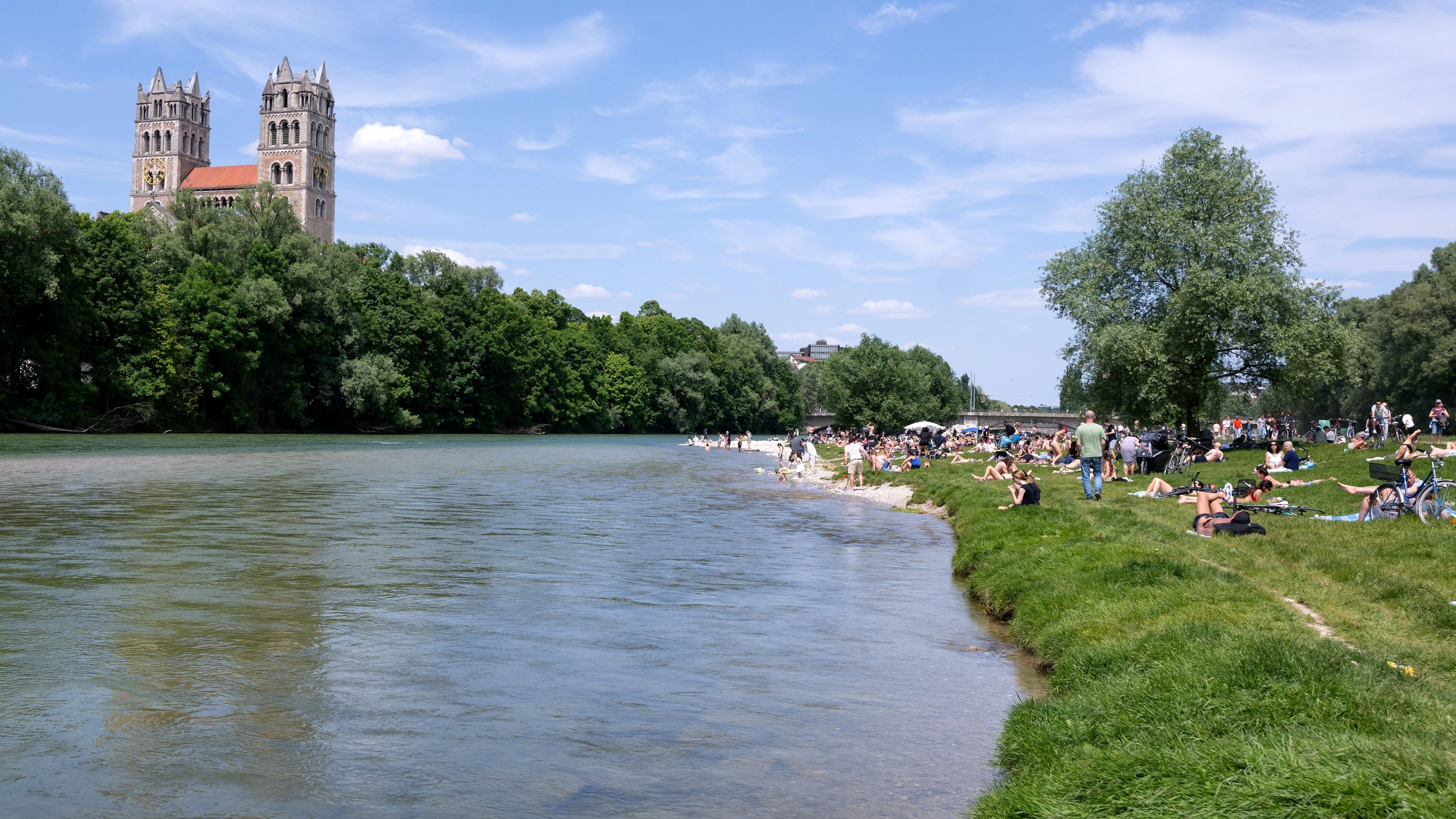 Bild: Familie äußert sich: Sohn von Lara Joy Körner tot aus Isar geborgen