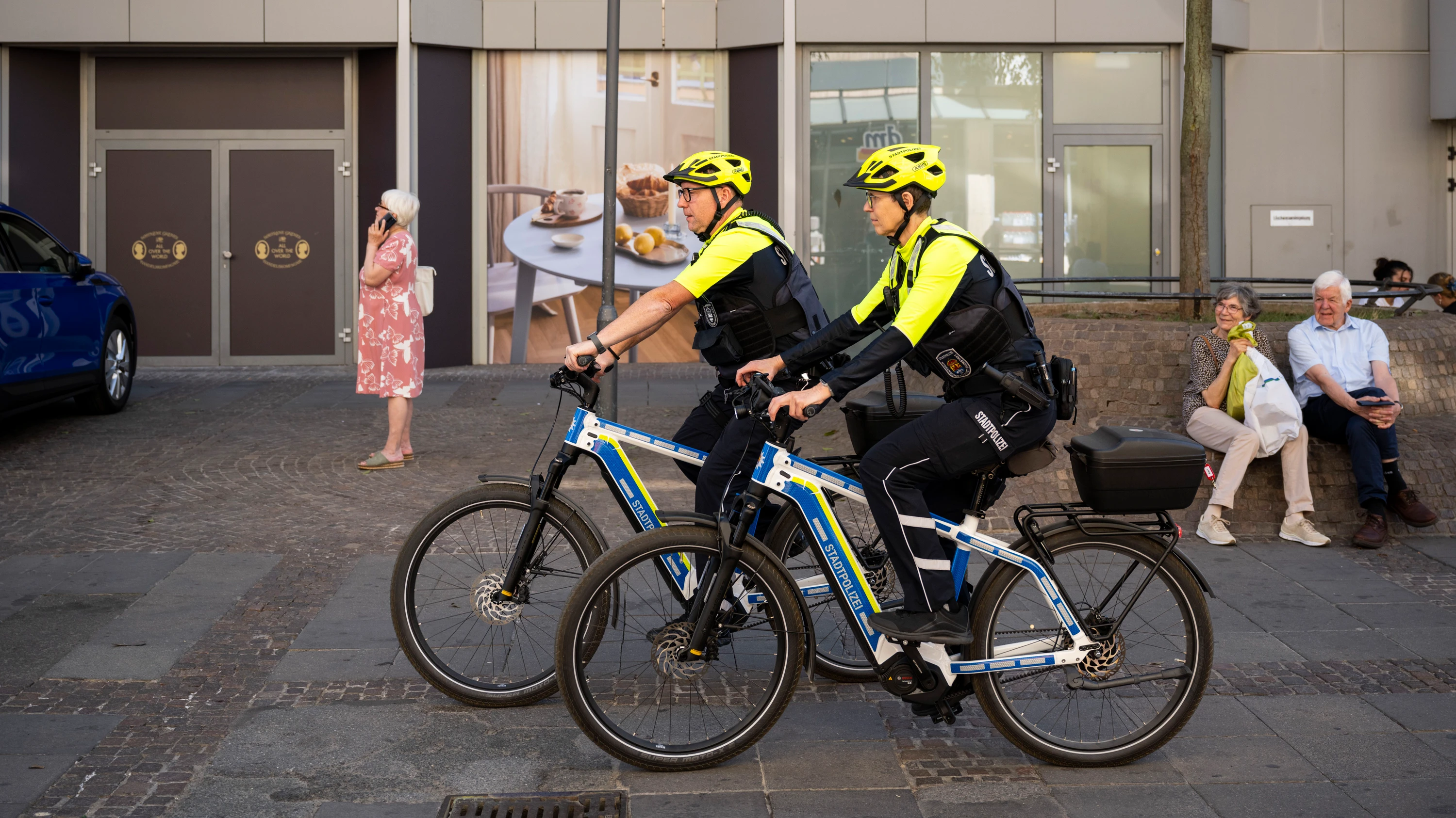 Darmstadt: Stadtpolizei patrouilliert jetzt per E-Bike