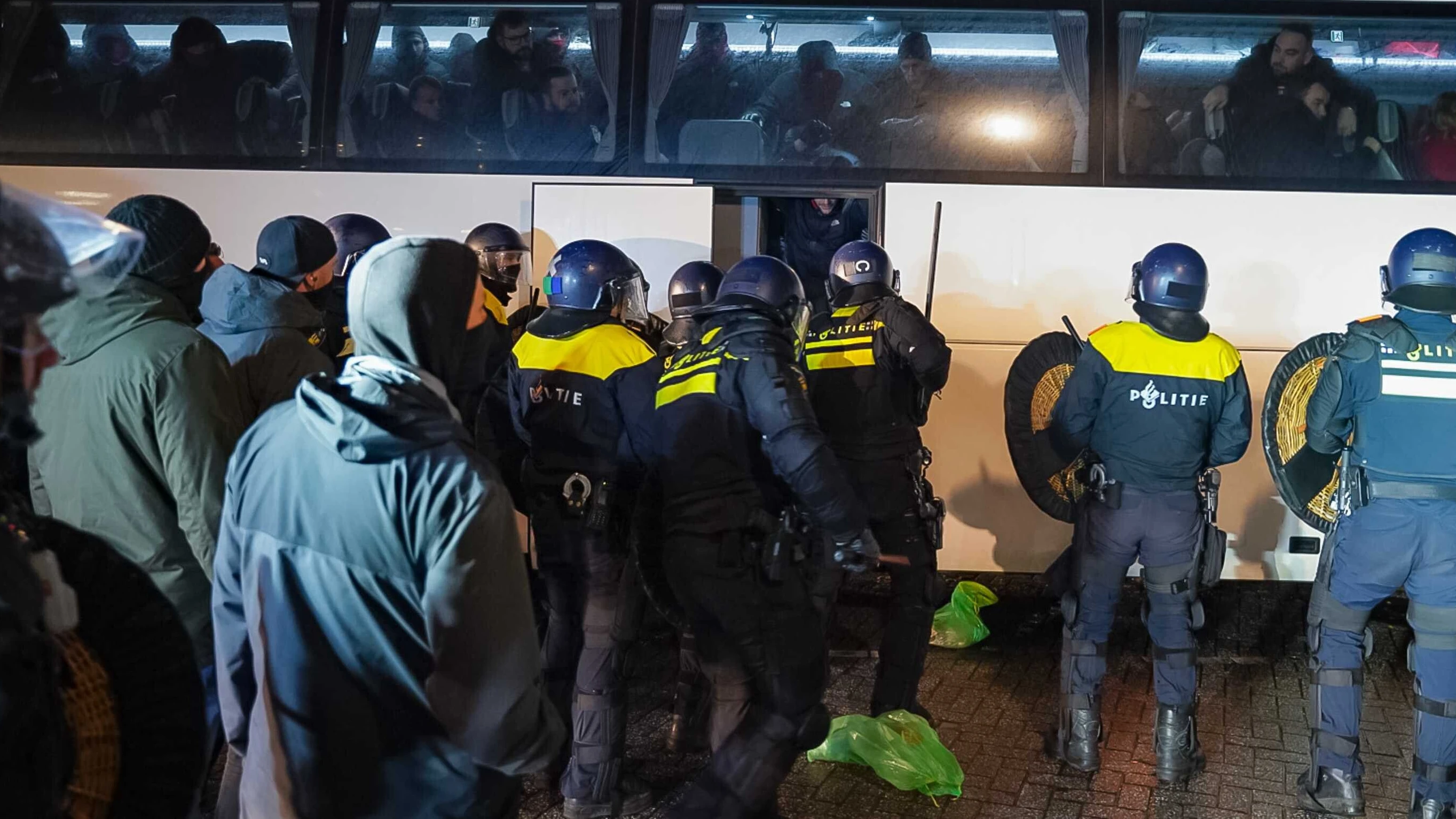 Tendenz in Europas Fußball: Wenn Auswärtsfans unerwünscht sind