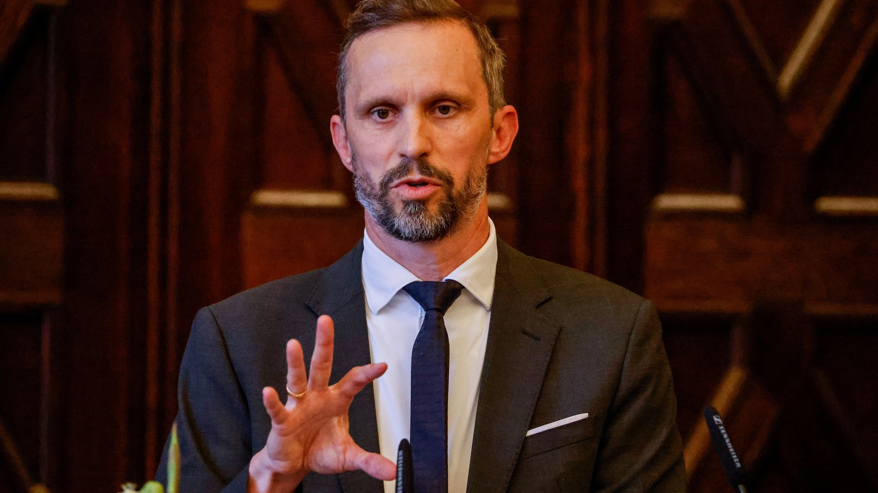 ARD kanzelt Klöckner ab: Benenne die Fehler!