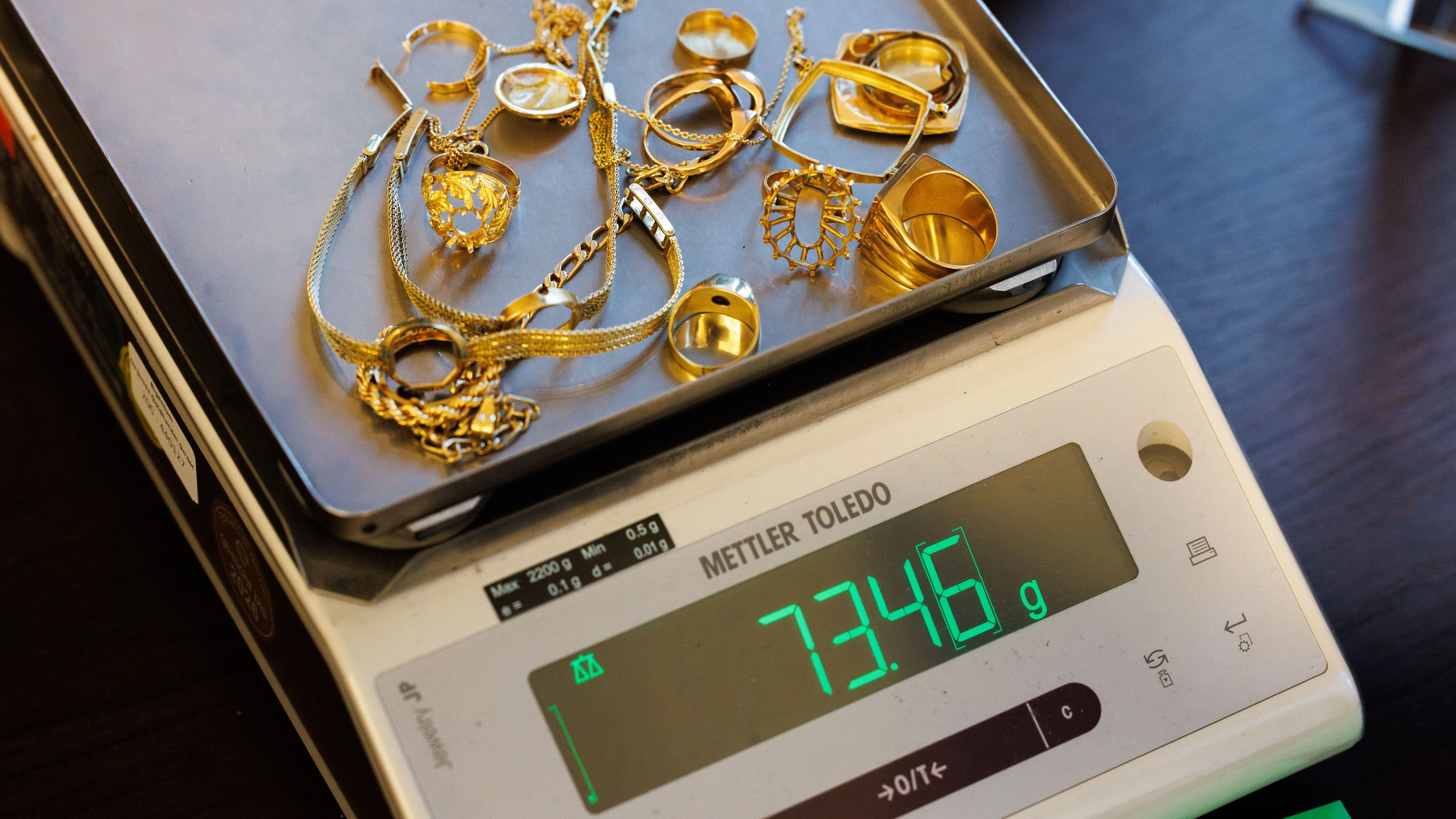 Andrang bei Goldhändlern: Mit Altgold und Münzen mal eben 10.000 Euro verdienen