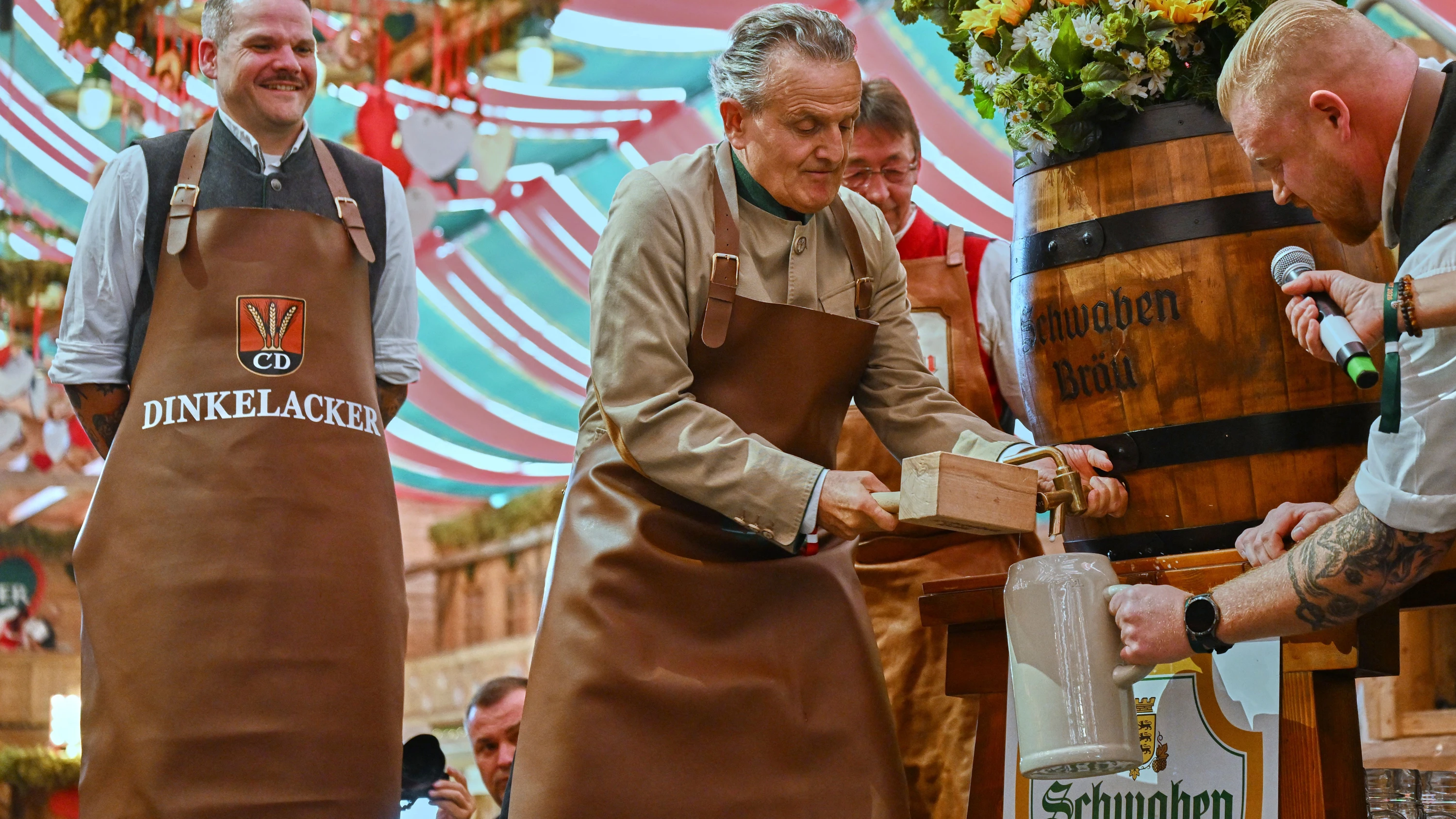 179. Volksfest in Stuttgart: Rummel an der Fruchtsäule