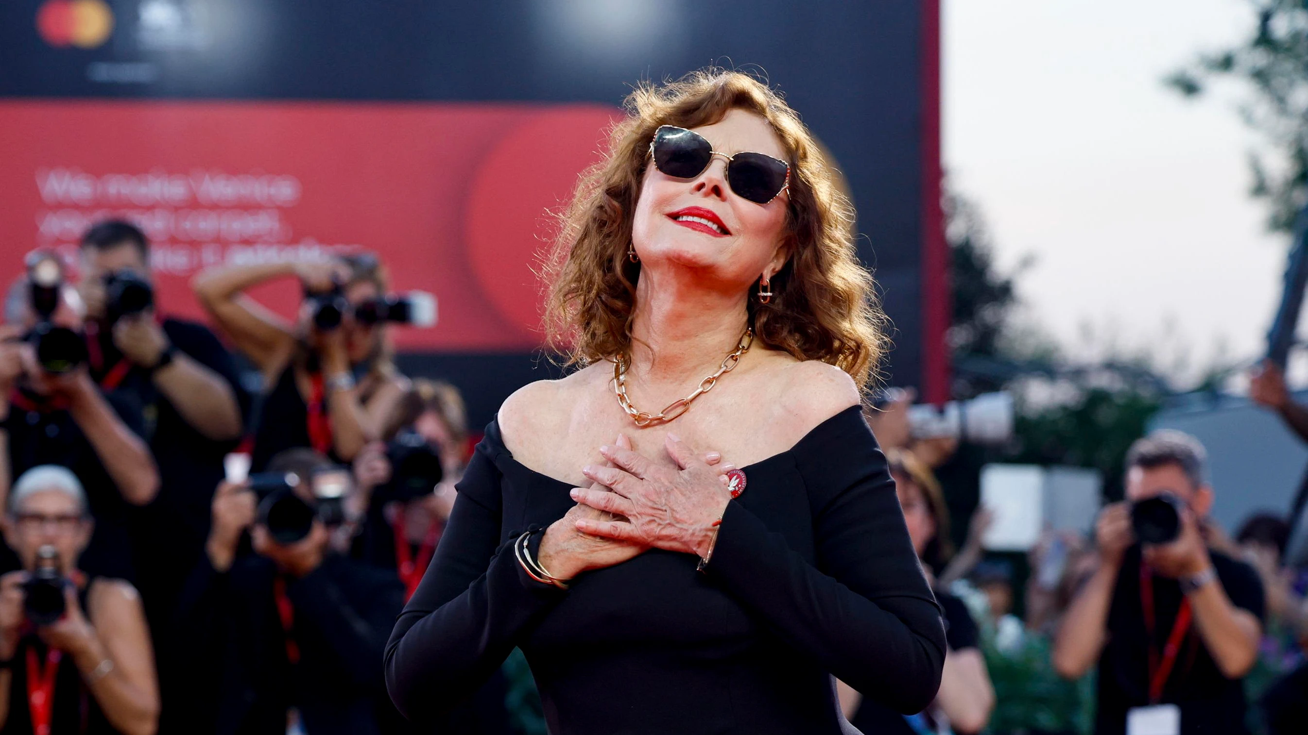 „Was ich von mir selbst fordere, ist, authentisch zu sein und freundlich“: Susan Sarandon bei den Filmfestspielen von Venedig in diesem Jahr - EPA
