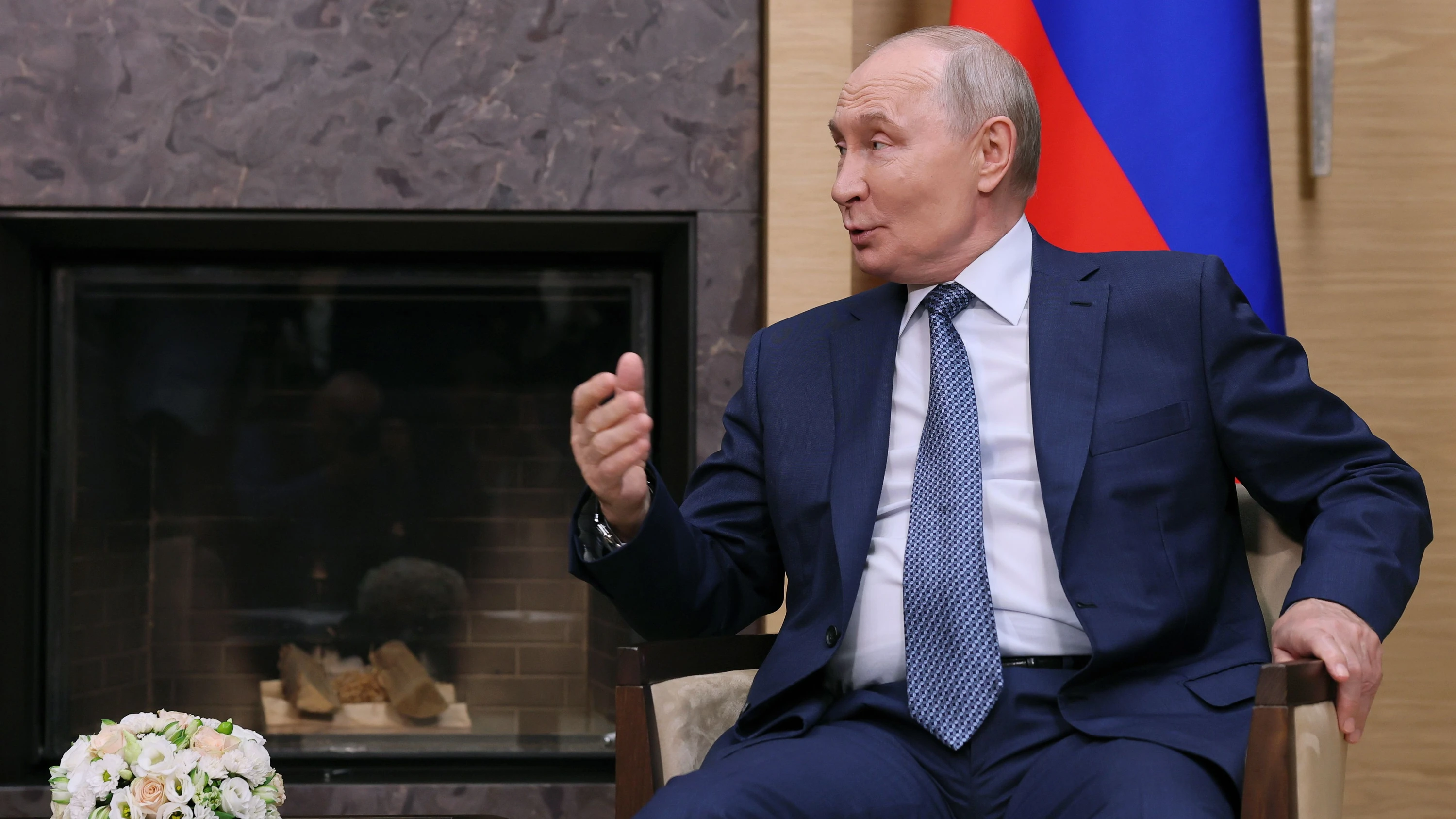 Liveblog Ukrainekrieg: Putin vergleicht russischen Angriffskrieg mit Orcas, die Eisbären fressen