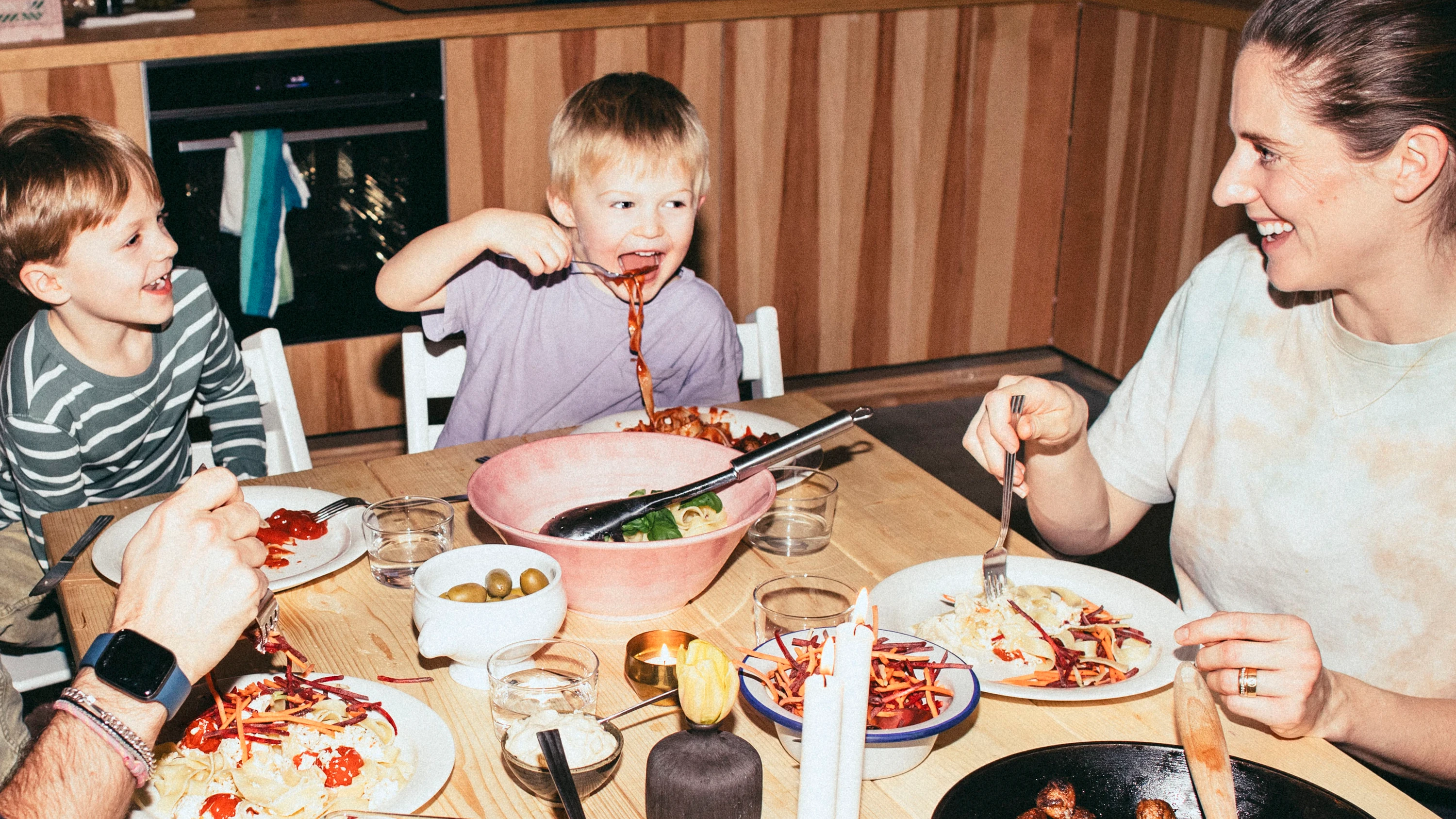 Essstörungen: Wie man mit Kindern über Essen sprechen sollte