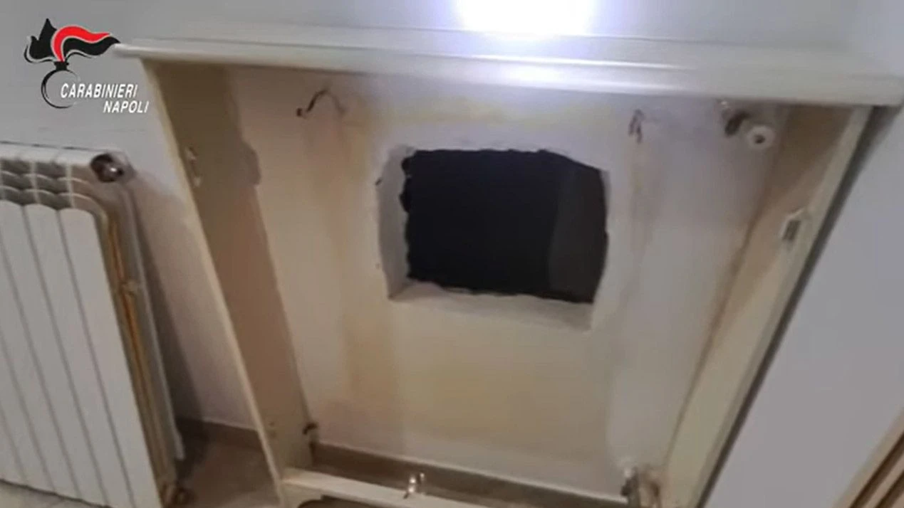 Mafia Camorra: Mafia-Boss in Mauerversteck in Neapel gefasst