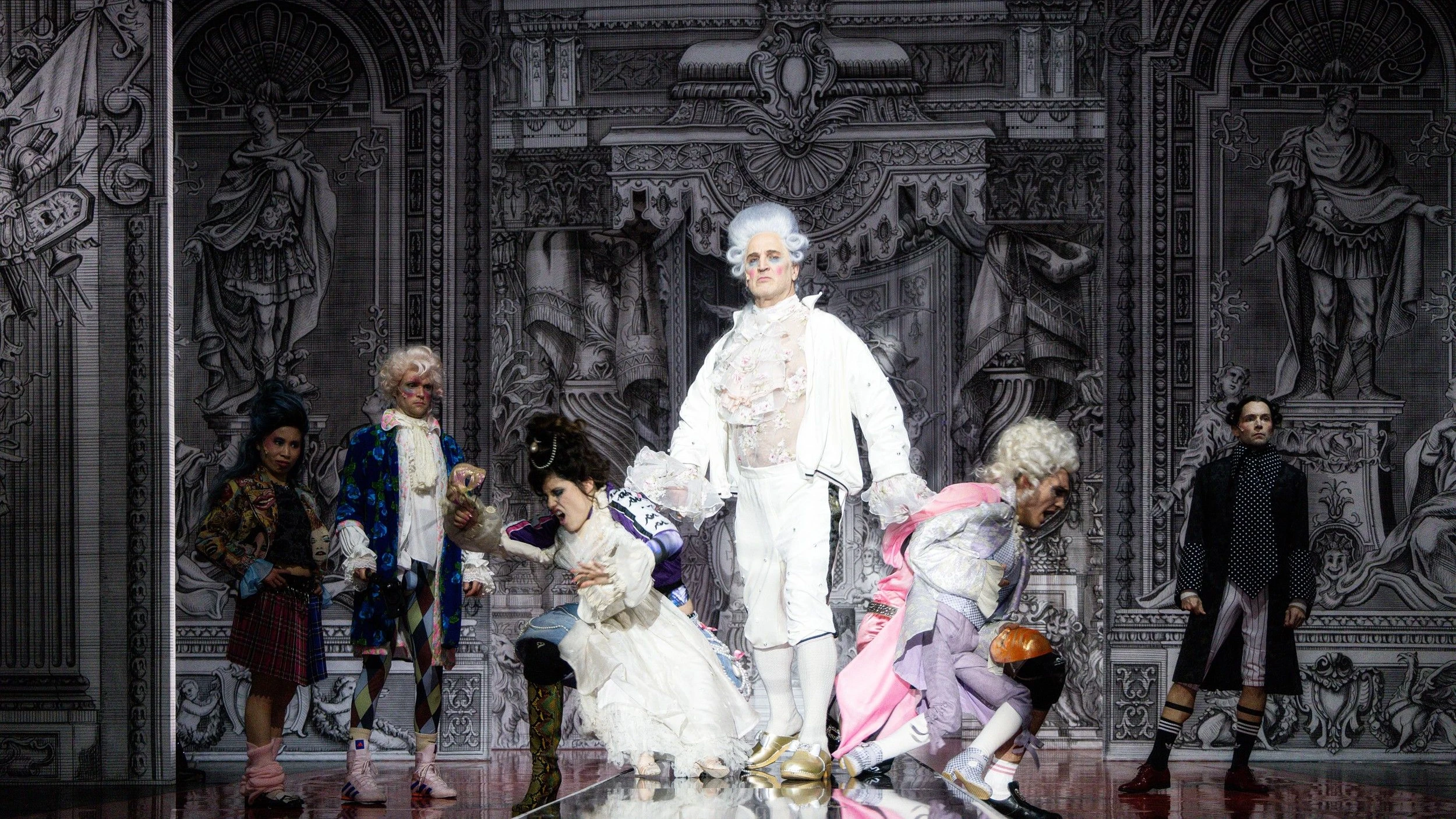 Büchner in Wiesbaden: Hohlköpfe an die Macht!