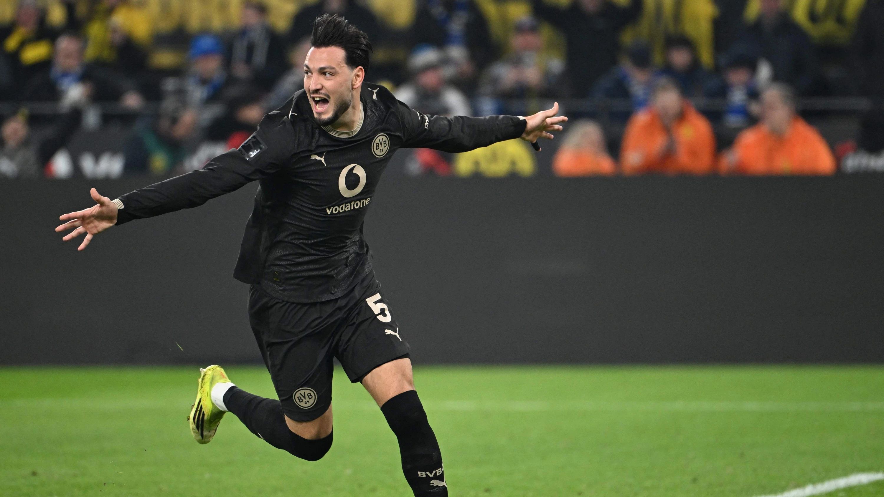 BVB siegt 3:2: Mit den Wechseln kommt der Torerfolg