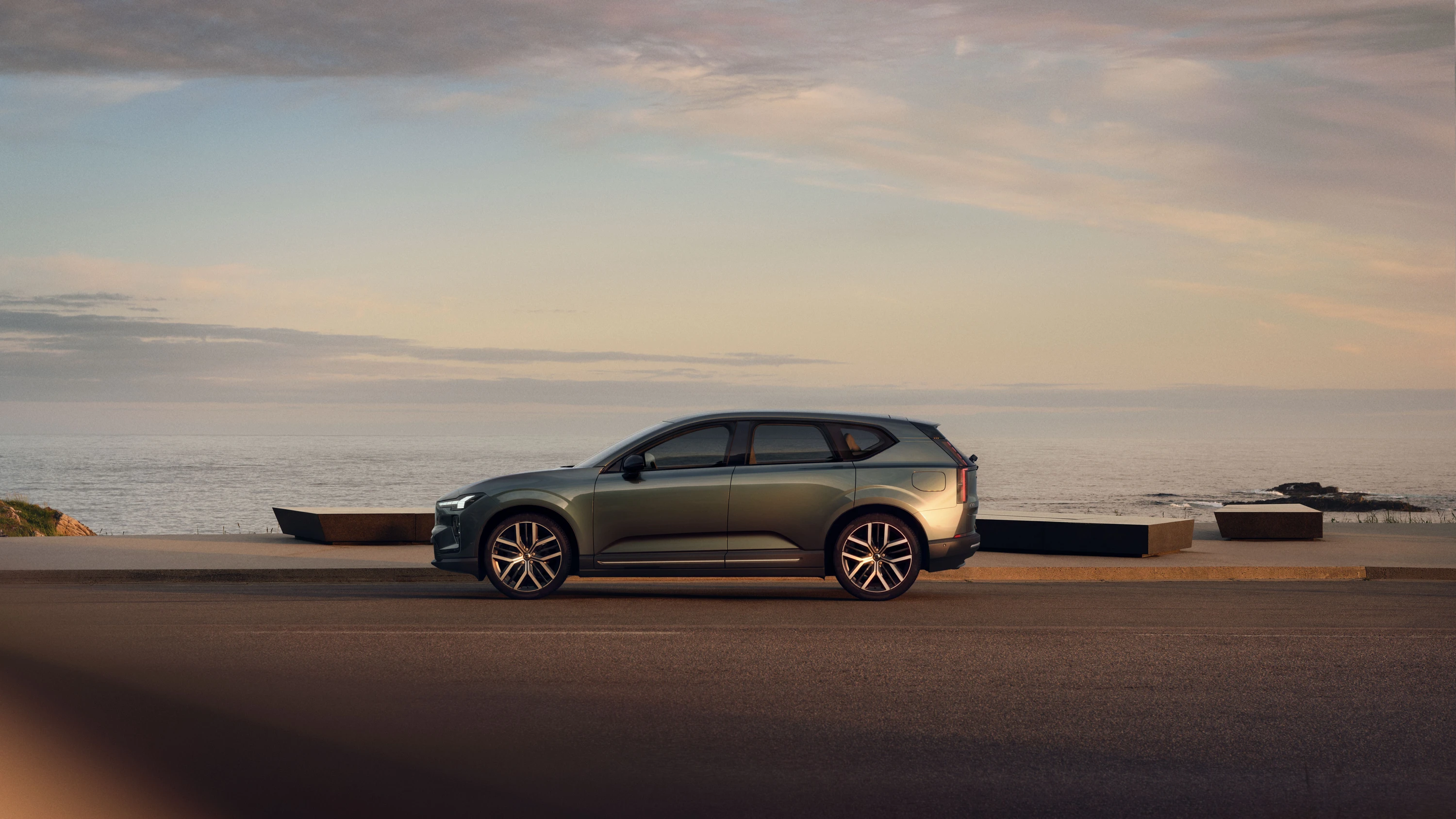 F.A.Z.: Volvo EX 60: Ohne Griff alles im Griff? F.A.Z.: Volvo EX 60: Ohne Griff alles im Griff?