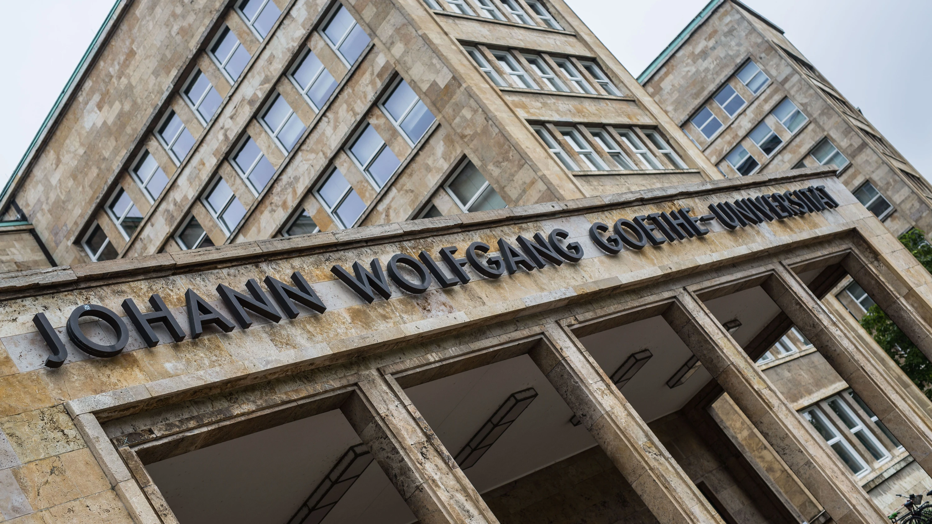 Bild: Wegen Kürzungen: Weniger Studienplätze an der Goethe-Uni