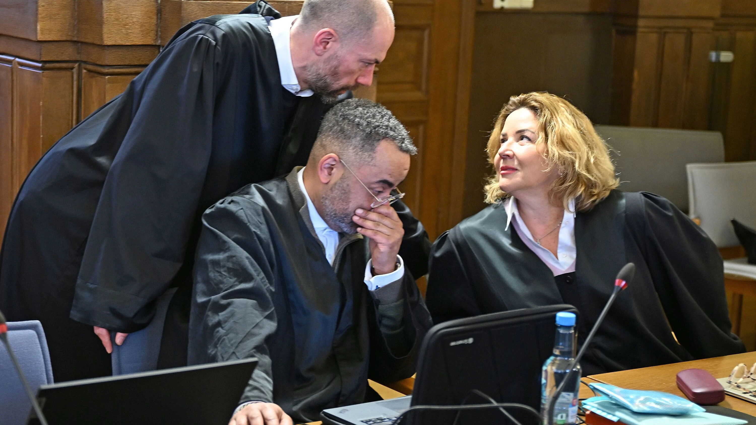 „Movie2k“-Prozess: Illegales Streaming vor Gericht – Sachsen winken Milliarden „Movie2k“-Prozess: Illegales Streaming vor Gericht – Sachsen winken Milliarden