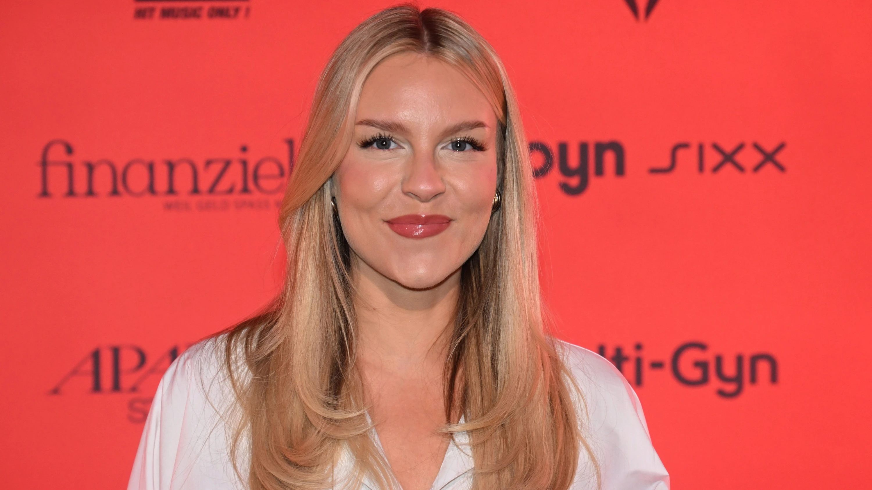 „Keine Selbstjustiz“: Dagi Bee fahndet per Instagram nach zwei Männern